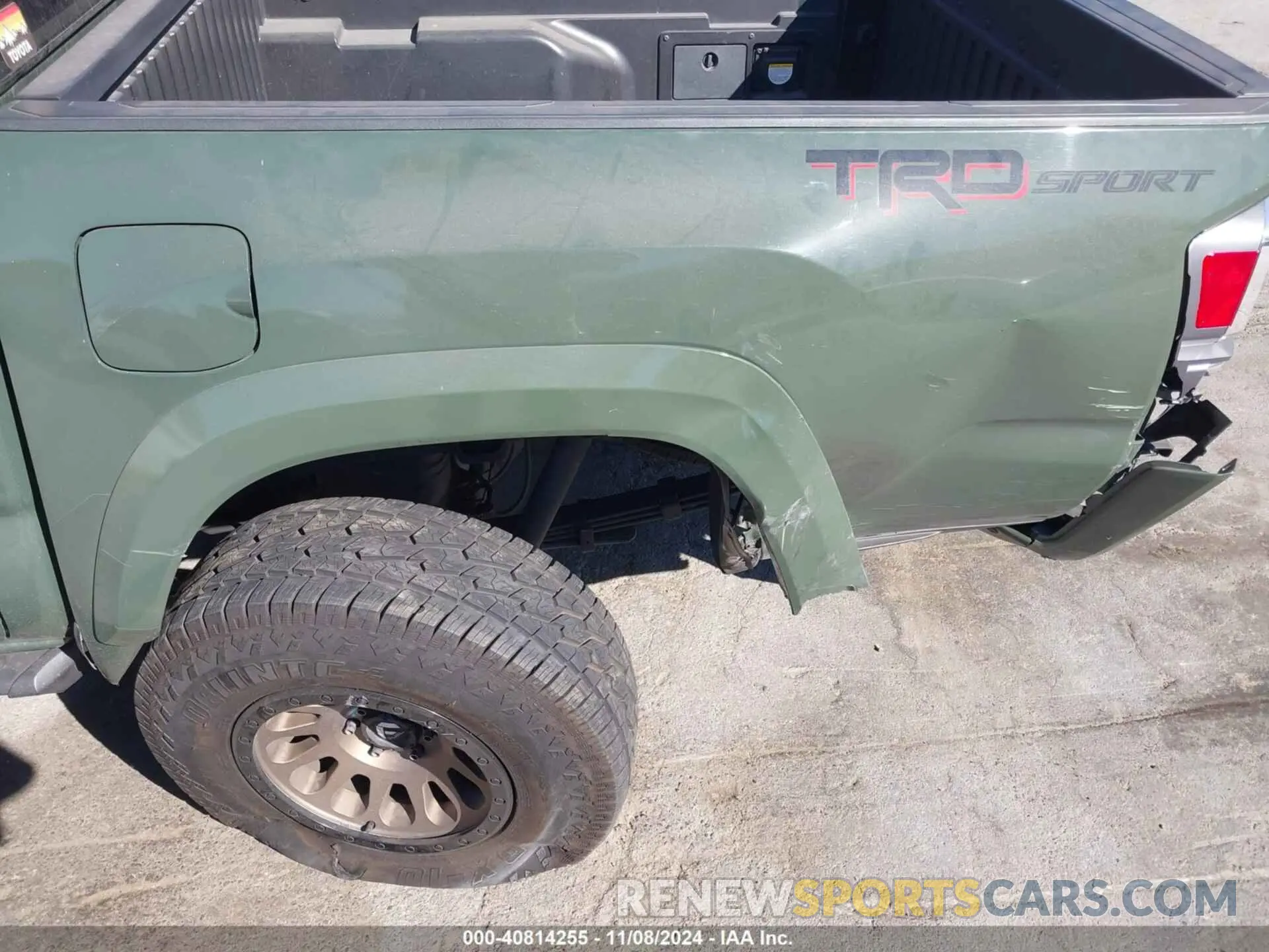 17 fotografías del automóvil dañado 3TMAZ5CN2NM182979 TOYOTA TACOMA 2022