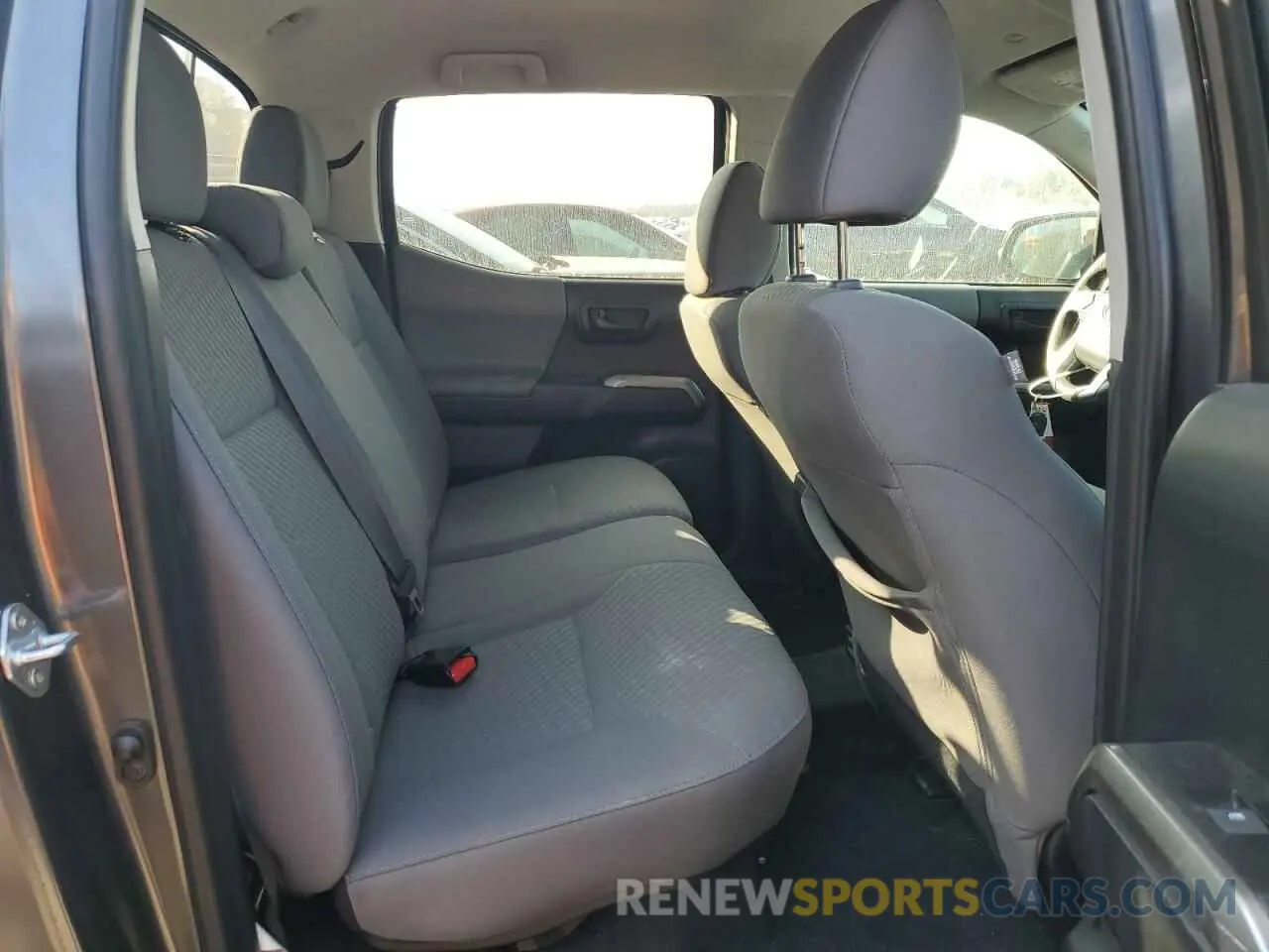 10 fotografías del automóvil dañado 3TMAZ5CN3NM163034 TOYOTA TACOMA 2022
