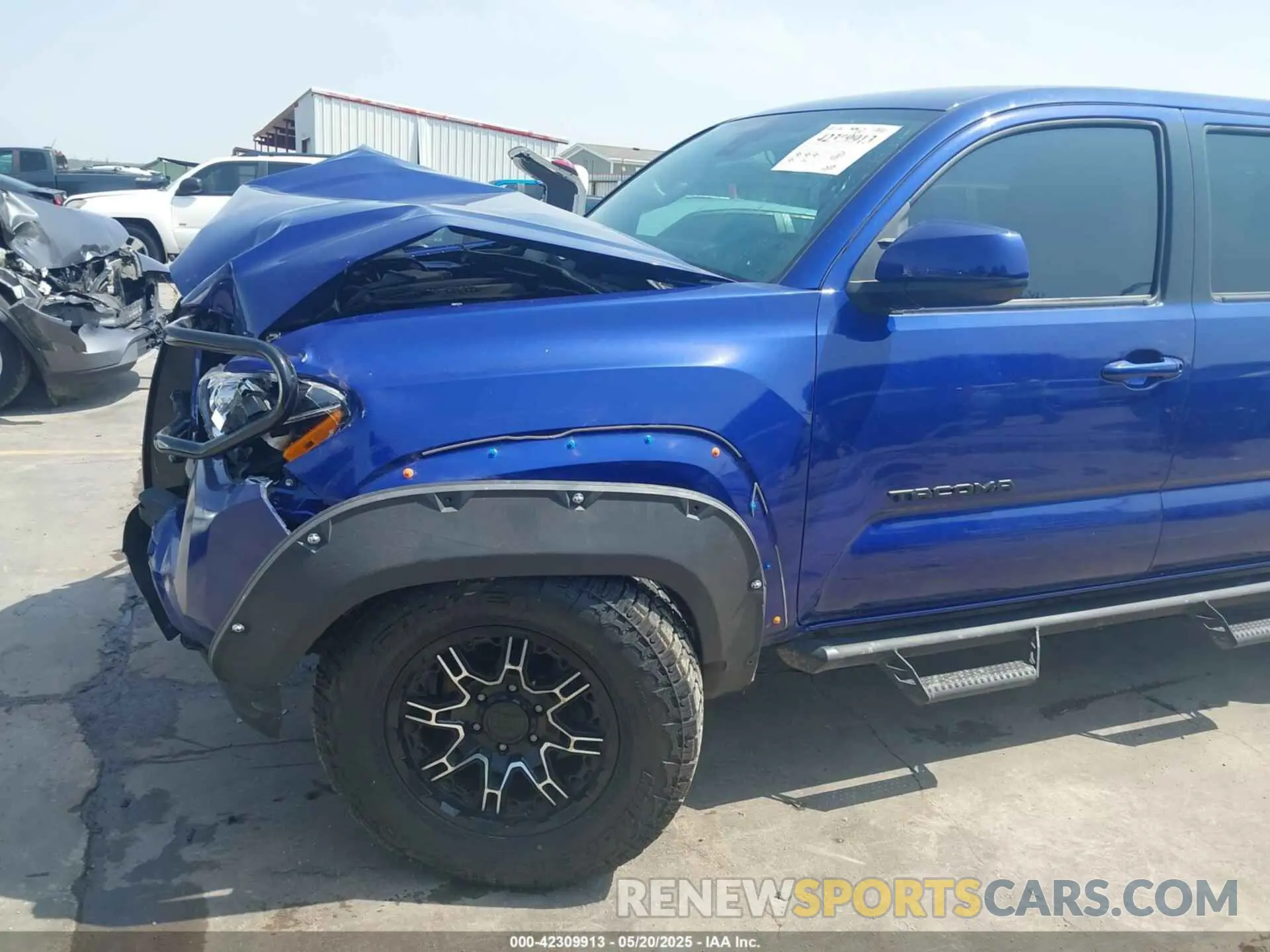 17 fotografías del automóvil dañado 3TMAZ5CN4NM172017 TOYOTA TACOMA 2022