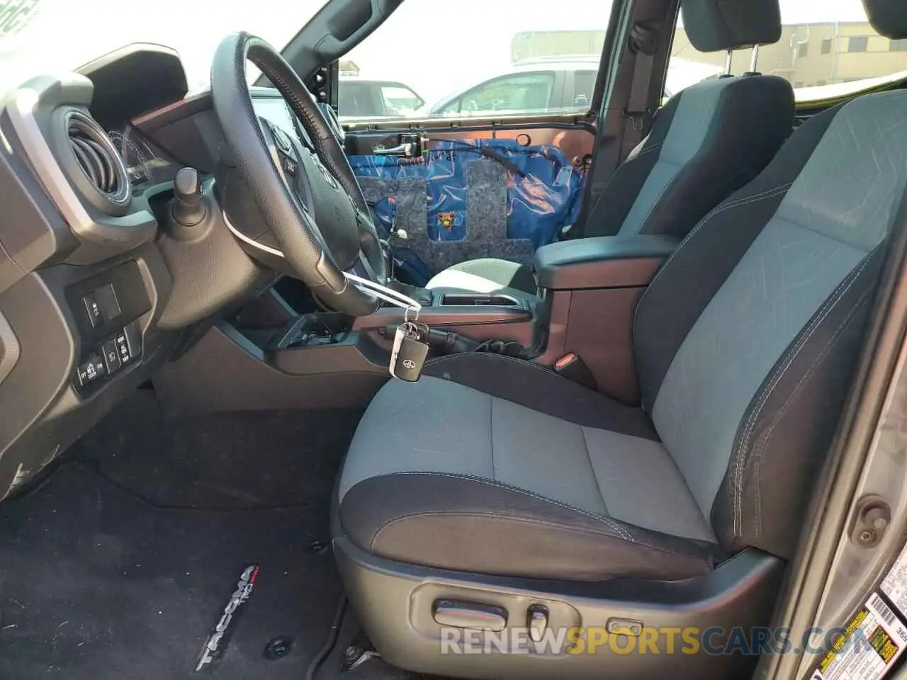 7 fotografías del automóvil dañado 3TMAZ5CN4NM184443 TOYOTA TACOMA 2022