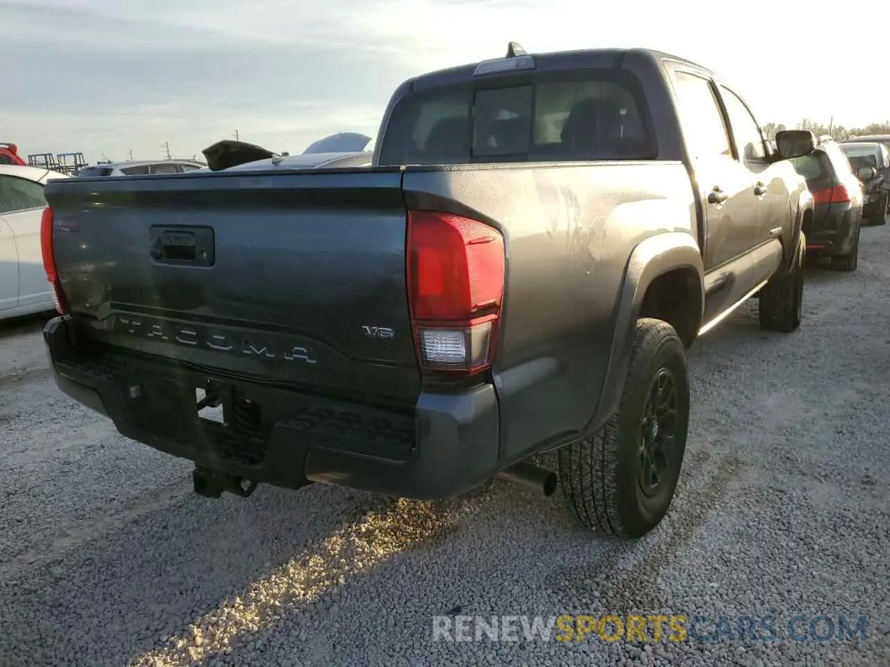 4 fotografías del automóvil dañado 3TMAZ5CN4NM186922 TOYOTA TACOMA 2022