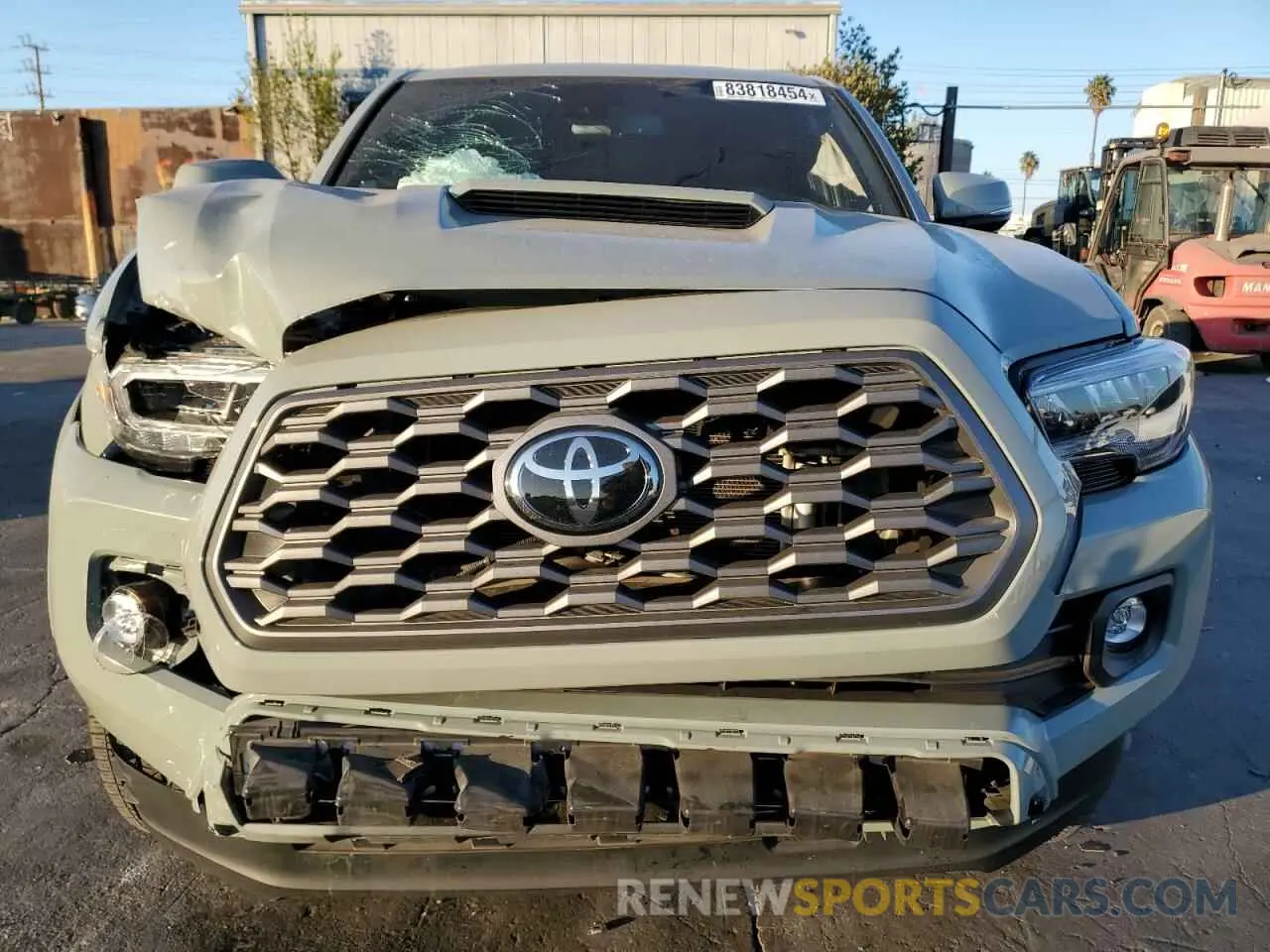 5 fotografías del automóvil dañado 3TMAZ5CN4NM196074 TOYOTA TACOMA 2022
