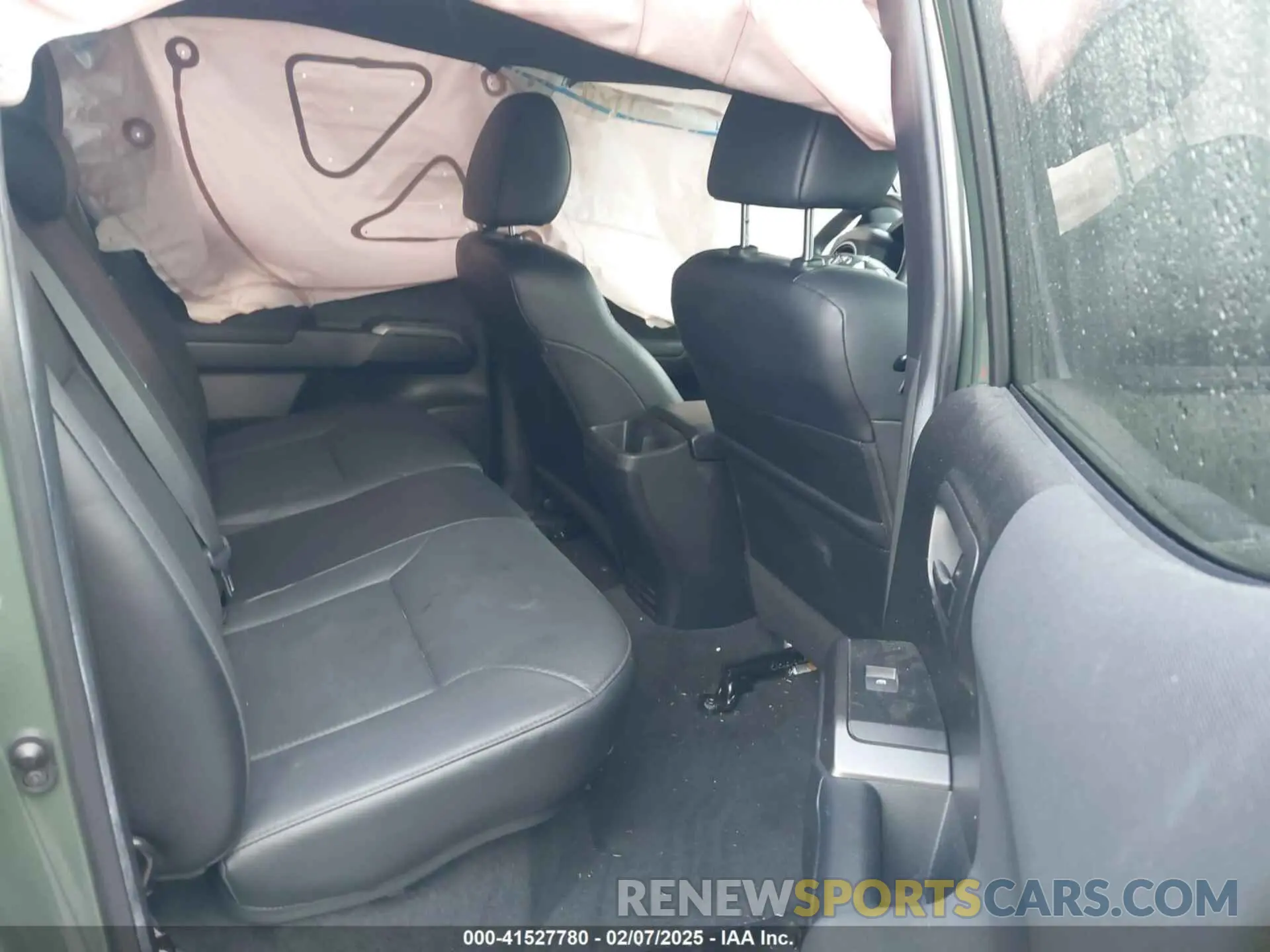 8 fotografías del automóvil dañado 3TMAZ5CN5NM167375 TOYOTA TACOMA 2022