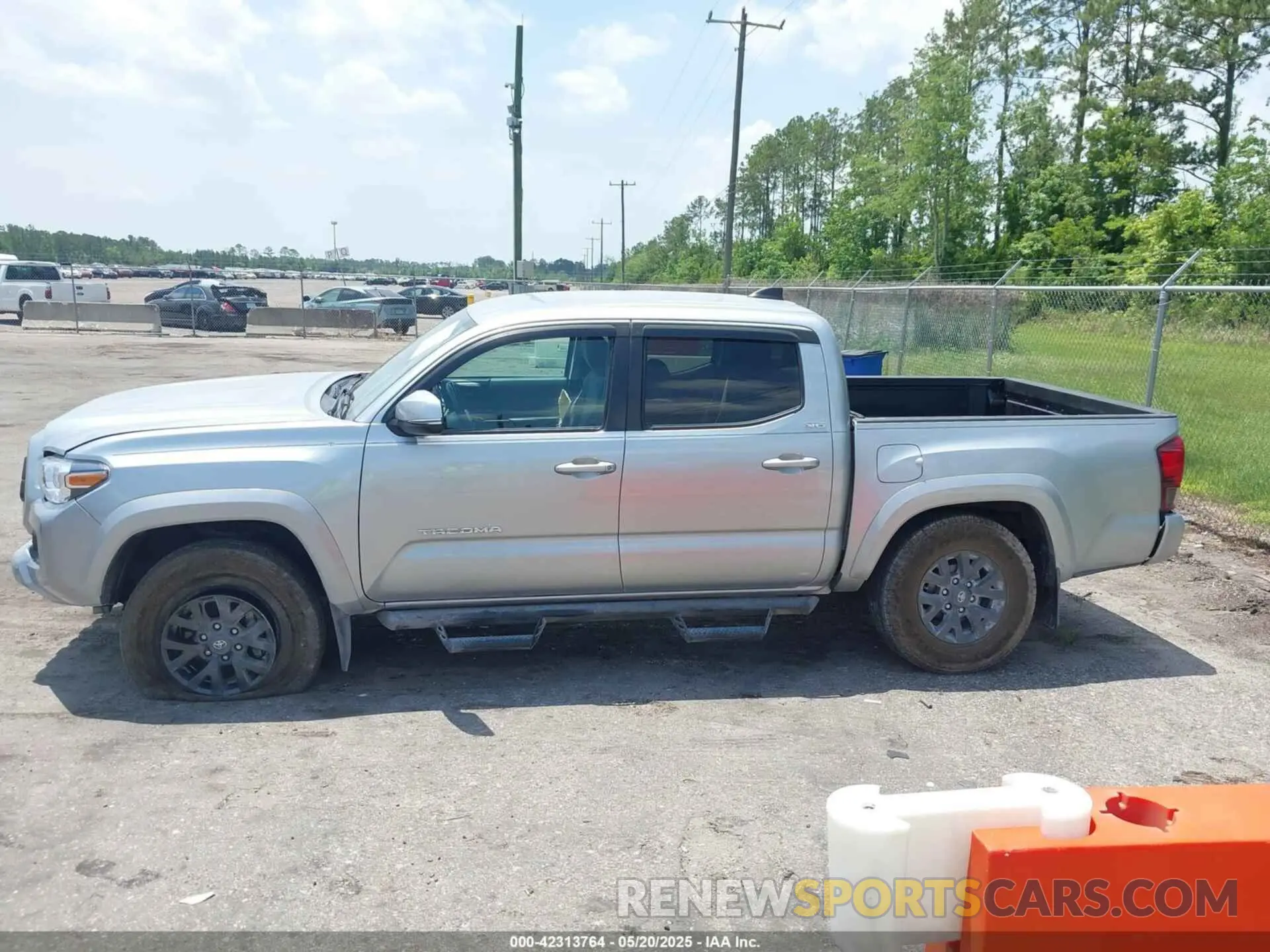 15 fotografías del automóvil dañado 3TMAZ5CN5NM181423 TOYOTA TACOMA 2022