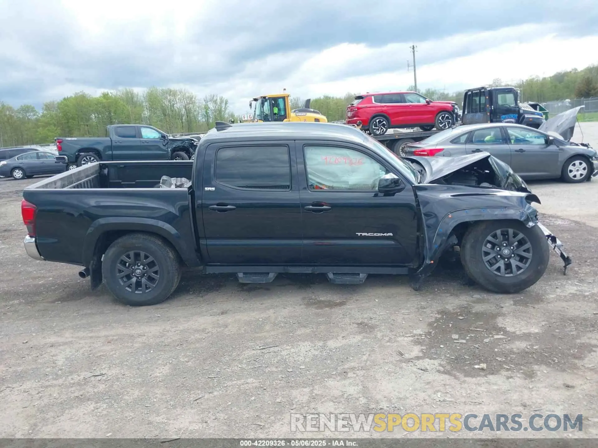 13 fotografías del automóvil dañado 3TMAZ5CN5NM192566 TOYOTA TACOMA 2022