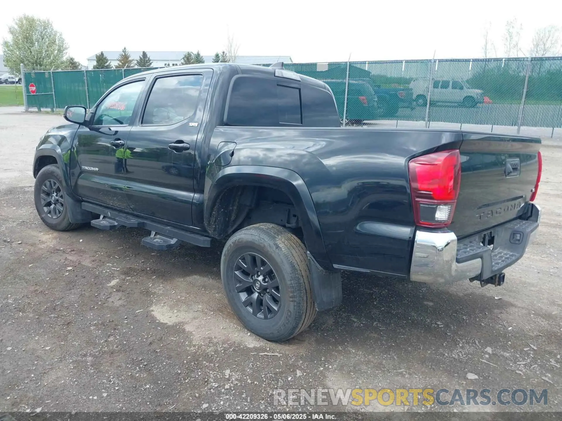 3 fotografías del automóvil dañado 3TMAZ5CN5NM192566 TOYOTA TACOMA 2022