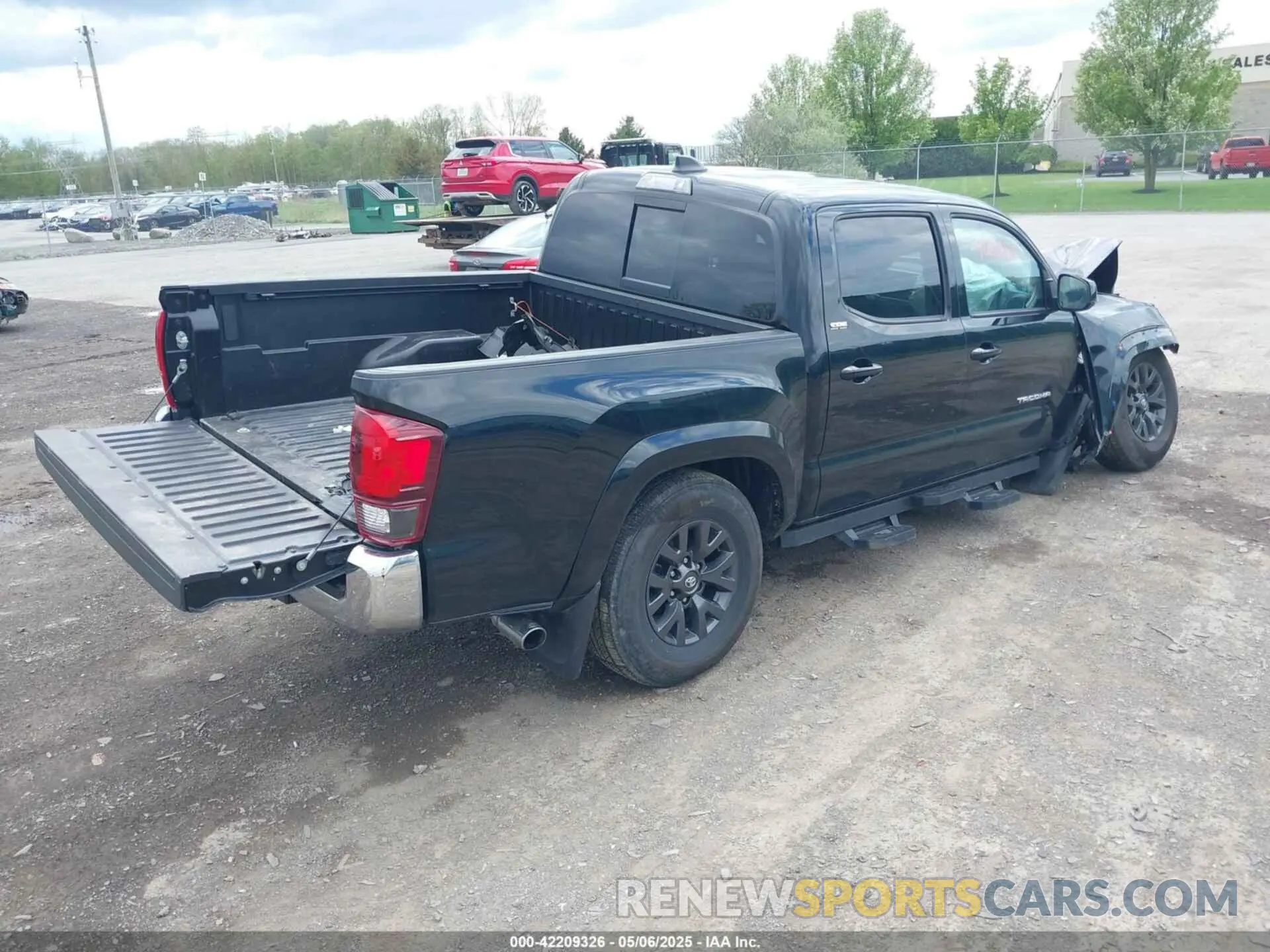 4 fotografías del automóvil dañado 3TMAZ5CN5NM192566 TOYOTA TACOMA 2022