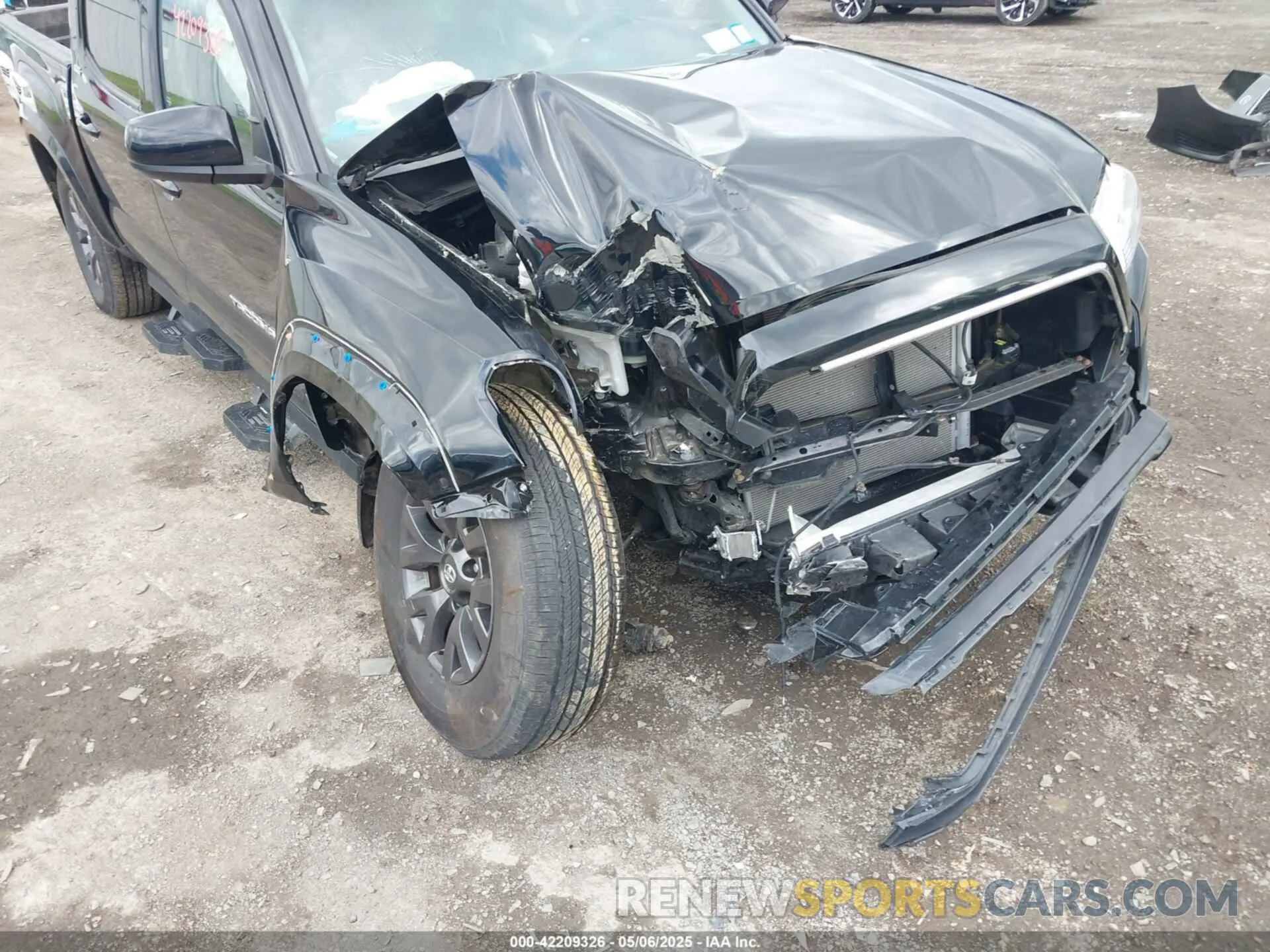 6 fotografías del automóvil dañado 3TMAZ5CN5NM192566 TOYOTA TACOMA 2022