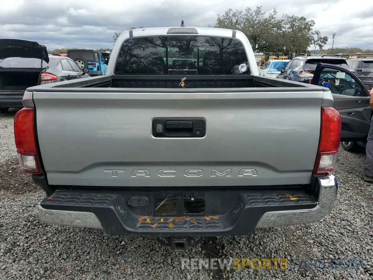 6 fotografías del automóvil dañado 3TMAZ5CN5NM192941 TOYOTA TACOMA 2022