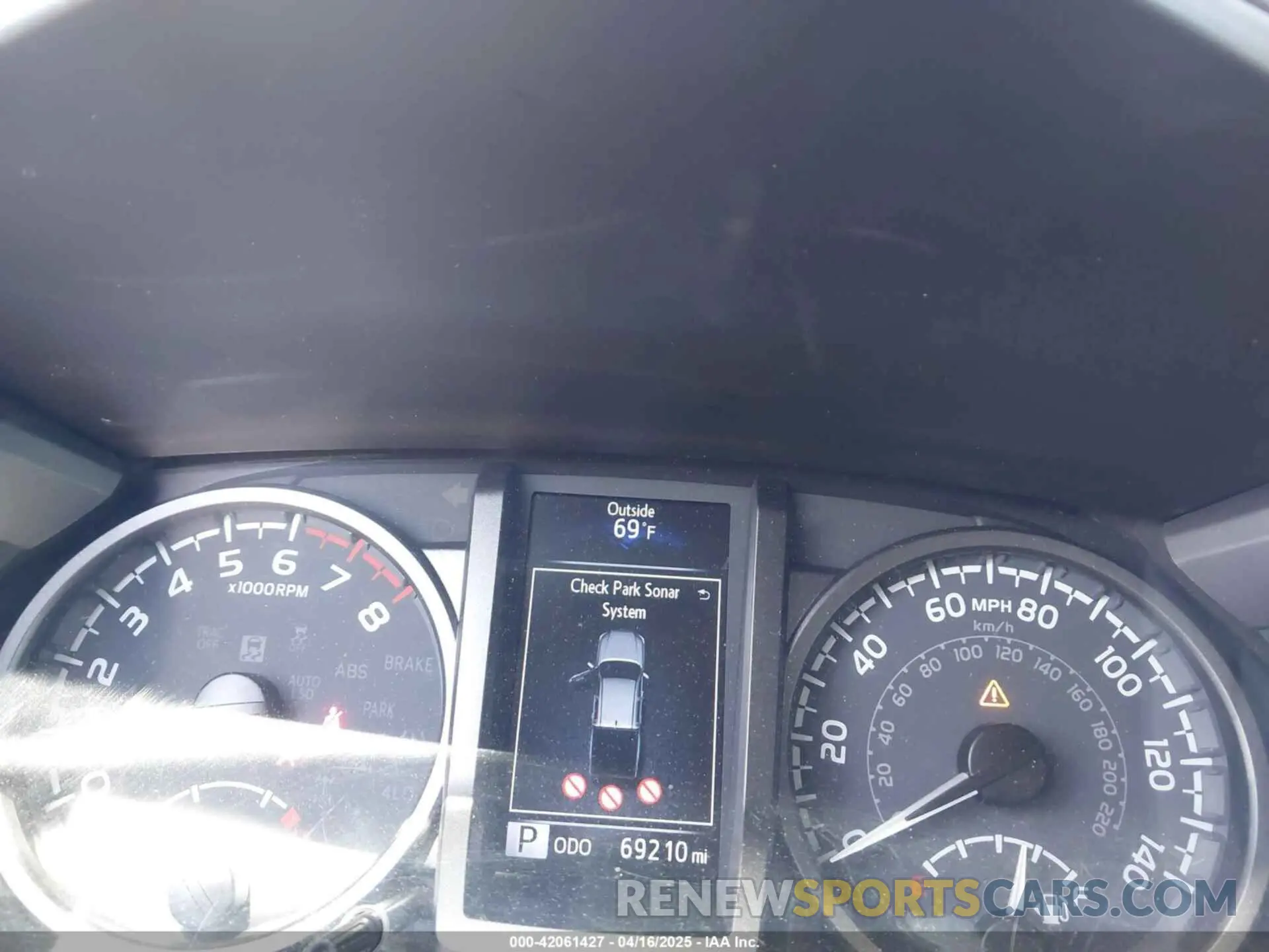 7 fotografías del automóvil dañado 3TMAZ5CN6NM176313 TOYOTA TACOMA 2022