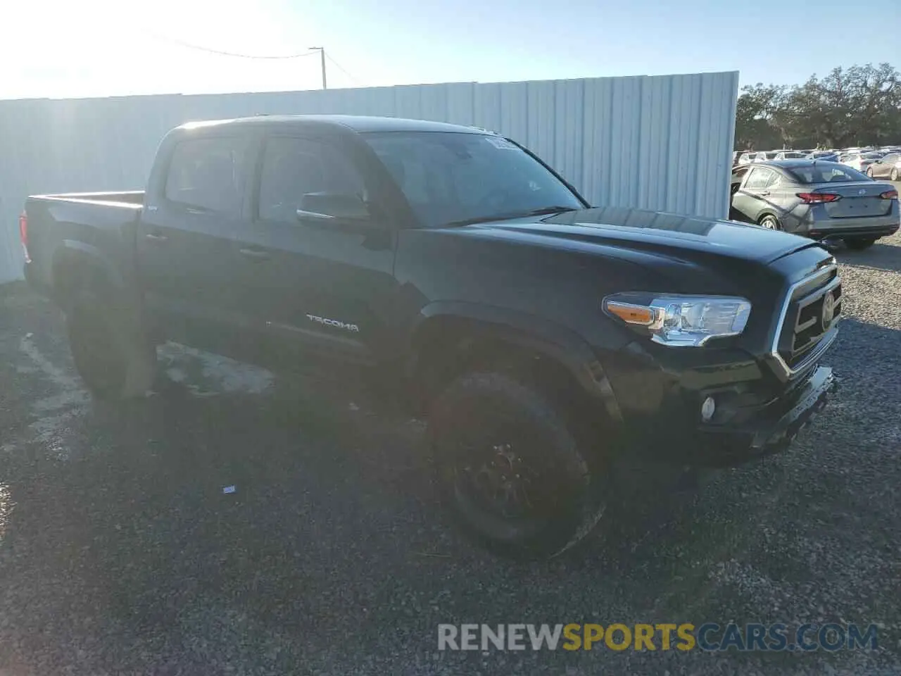 4 fotografías del automóvil dañado 3TMAZ5CN6NM180992 TOYOTA TACOMA 2022