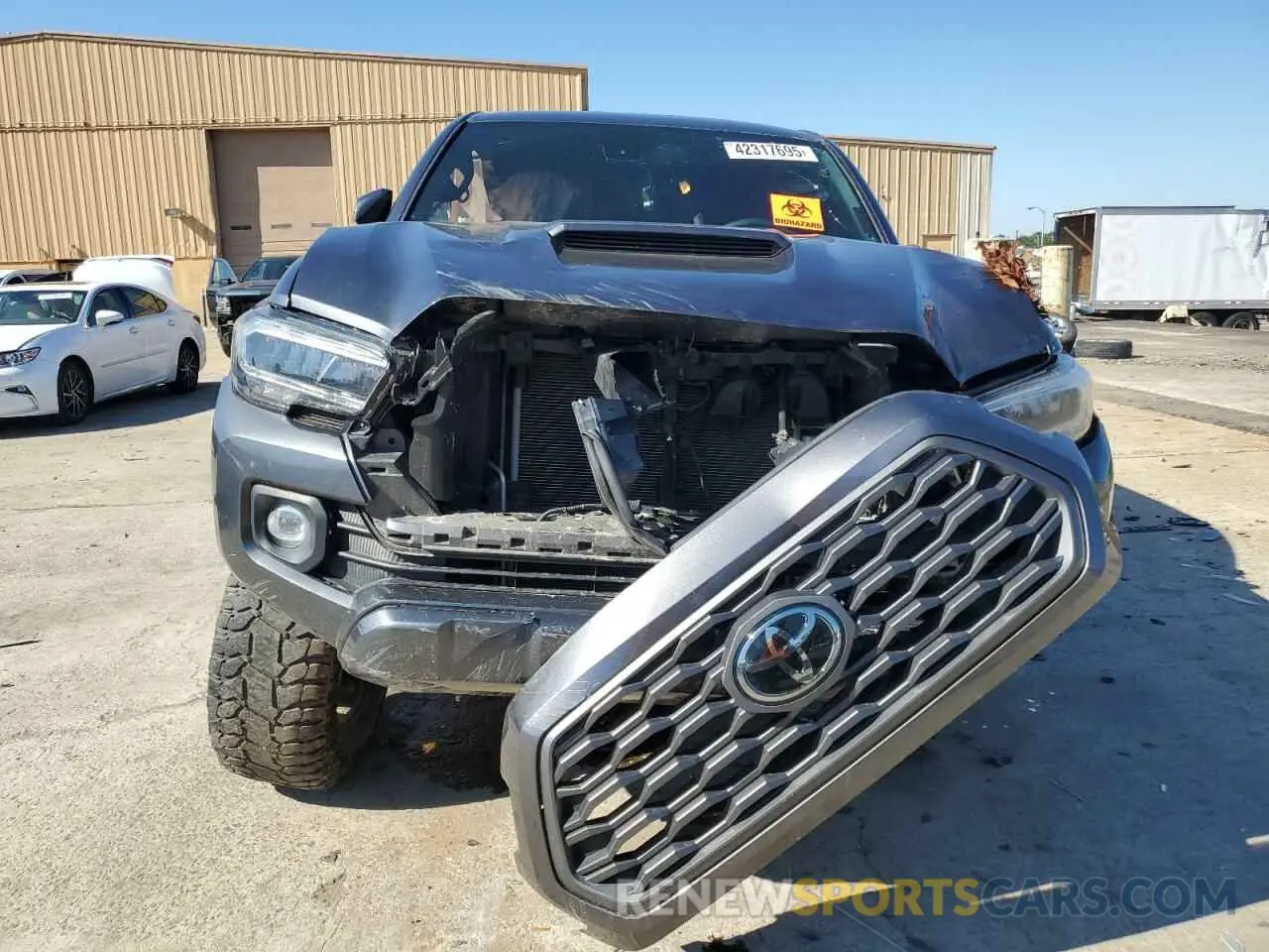 5 fotografías del automóvil dañado 3TMAZ5CN6NM190731 TOYOTA TACOMA 2022