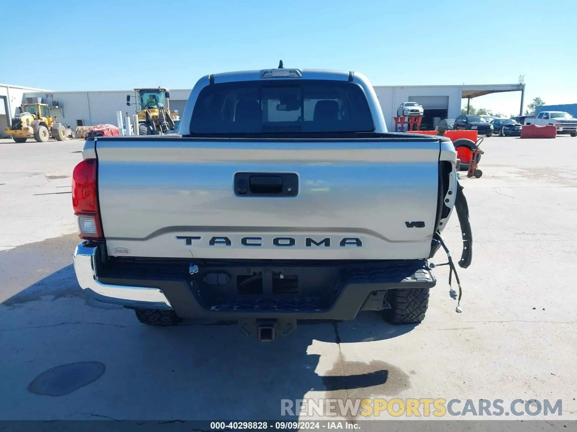 16 fotografías del automóvil dañado 3TMAZ5CN6NM192852 TOYOTA TACOMA 2022