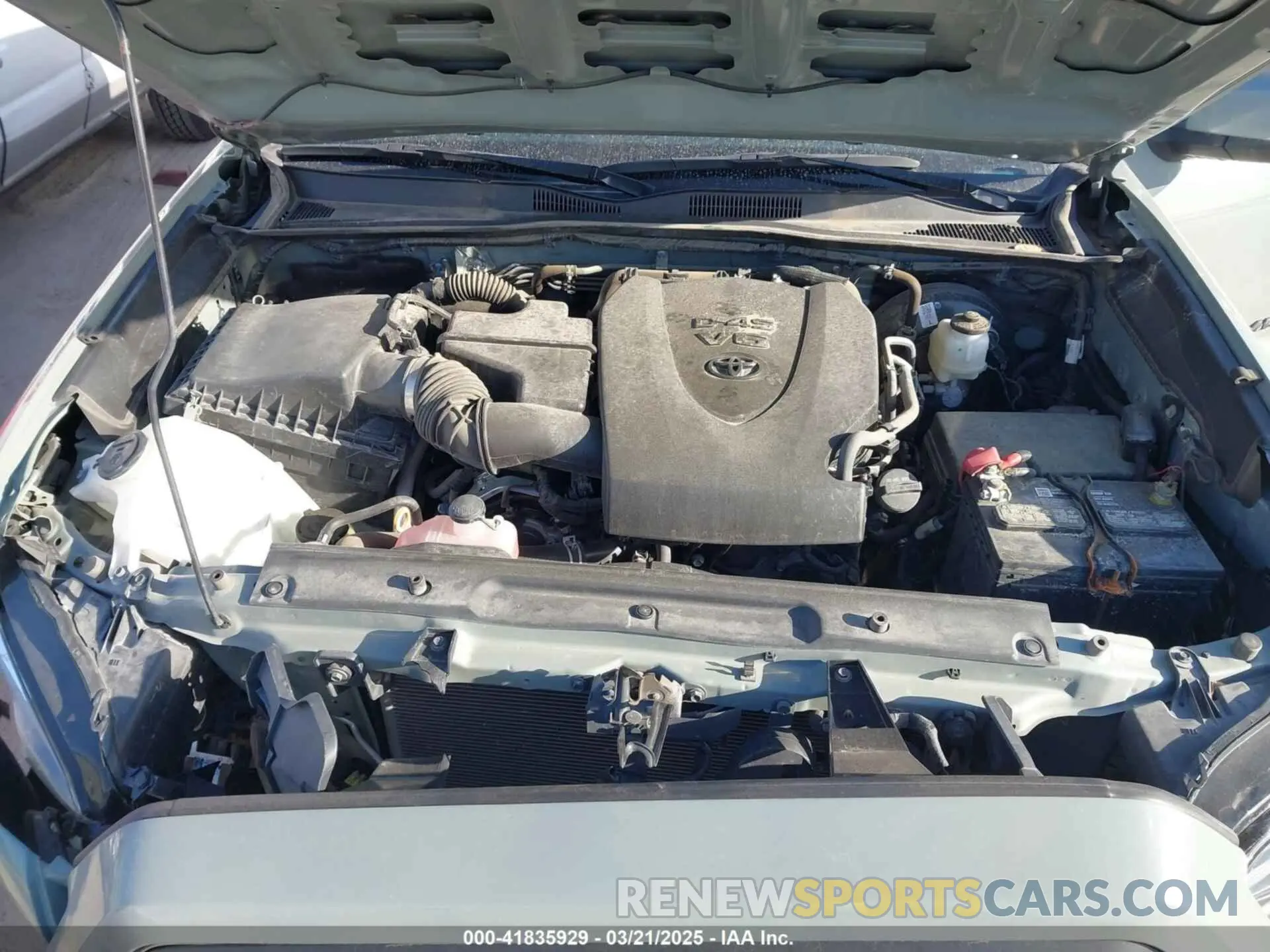 10 fotografías del automóvil dañado 3TMAZ5CN7NM165479 TOYOTA TACOMA 2022