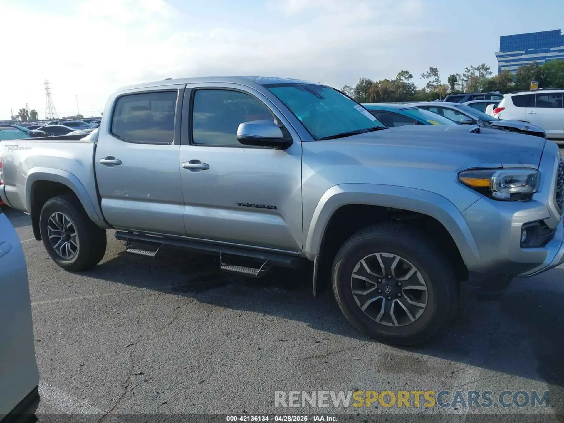 12 fotografías del automóvil dañado 3TMAZ5CN7NM178782 TOYOTA TACOMA 2022