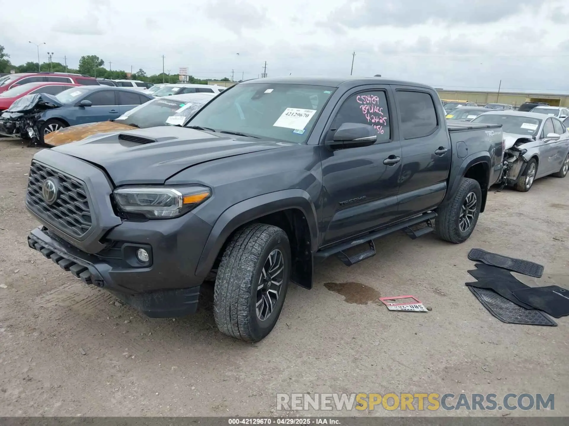 2 fotografías del automóvil dañado 3TMAZ5CN7NM184856 TOYOTA TACOMA 2022