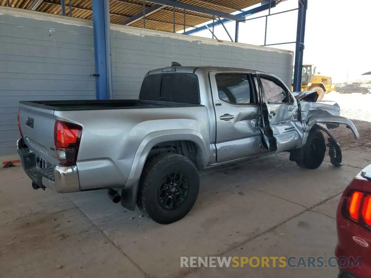 3 fotografías del automóvil dañado 3TMAZ5CN7NM196067 TOYOTA TACOMA 2022