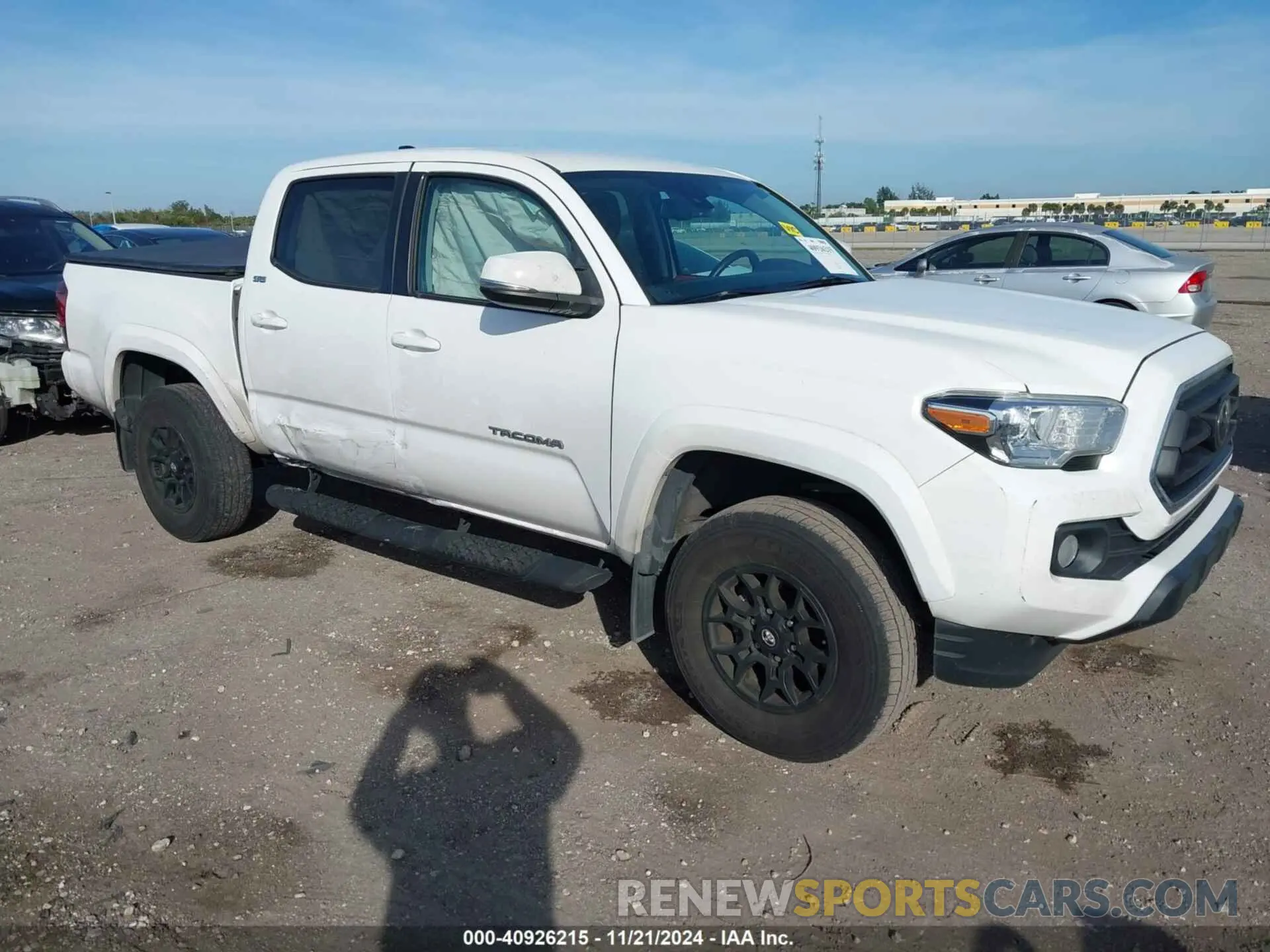 1 fotografías del automóvil dañado 3TMAZ5CN8NM164373 TOYOTA TACOMA 2022