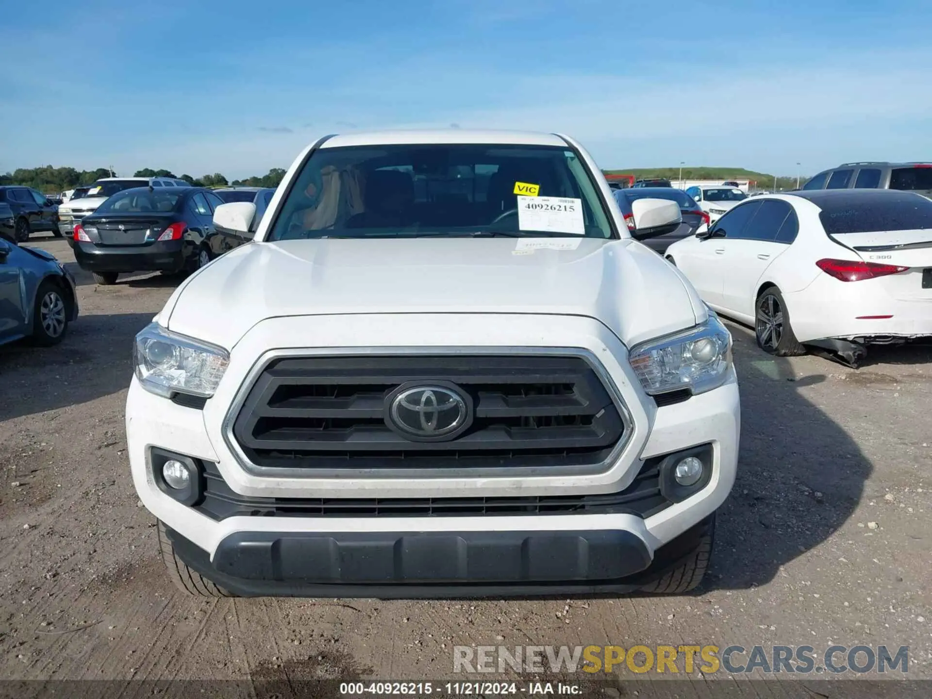 12 fotografías del automóvil dañado 3TMAZ5CN8NM164373 TOYOTA TACOMA 2022