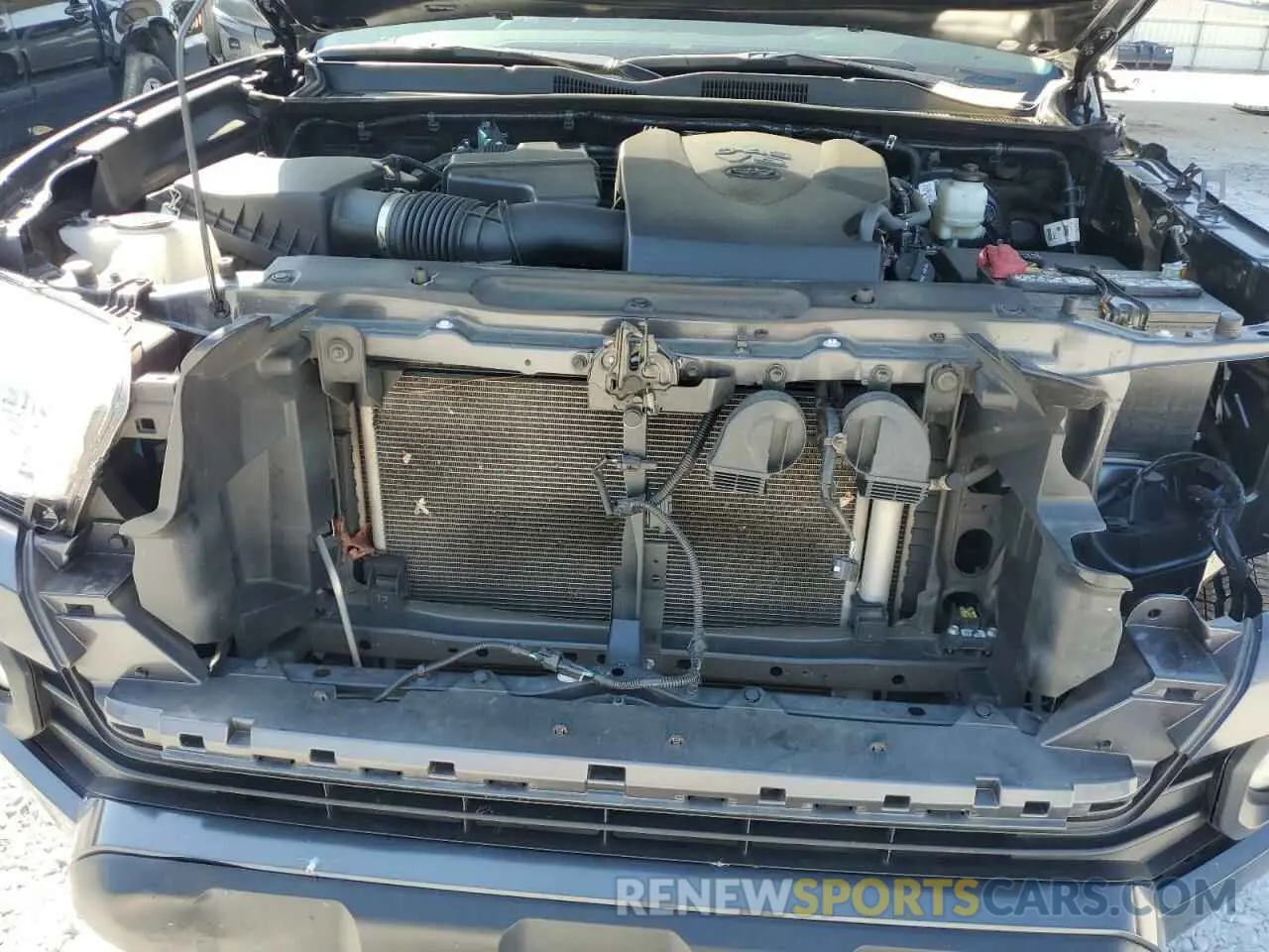 11 fotografías del automóvil dañado 3TMAZ5CN8NM170464 TOYOTA TACOMA 2022