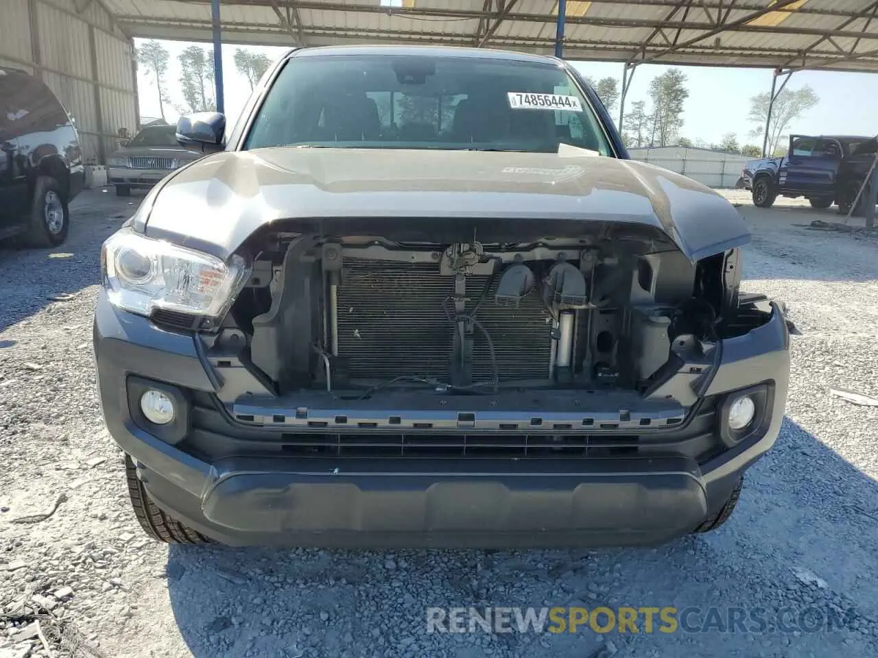 5 fotografías del automóvil dañado 3TMAZ5CN8NM170464 TOYOTA TACOMA 2022