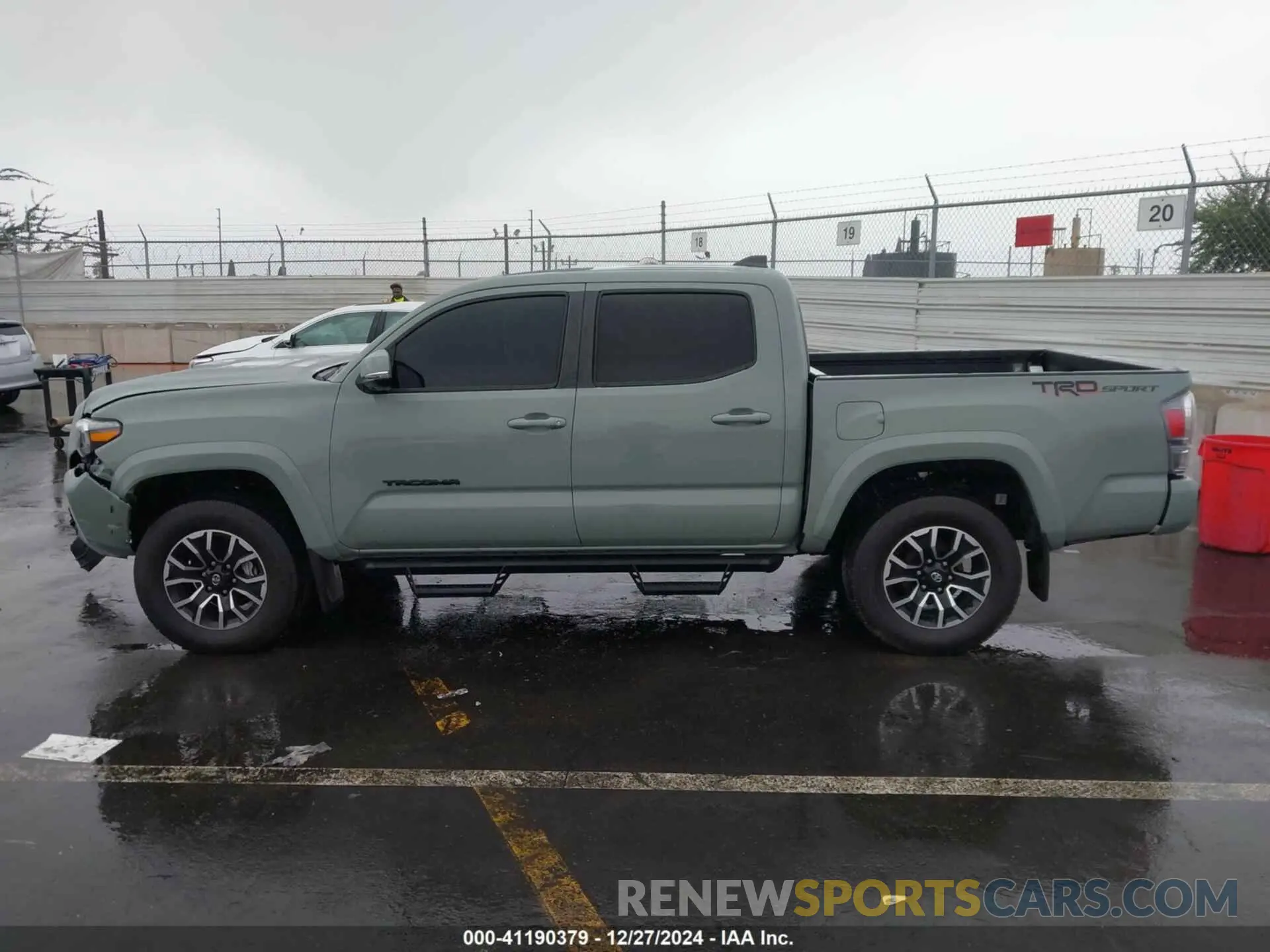 15 fotografías del automóvil dañado 3TMAZ5CN8NM174322 TOYOTA TACOMA 2022