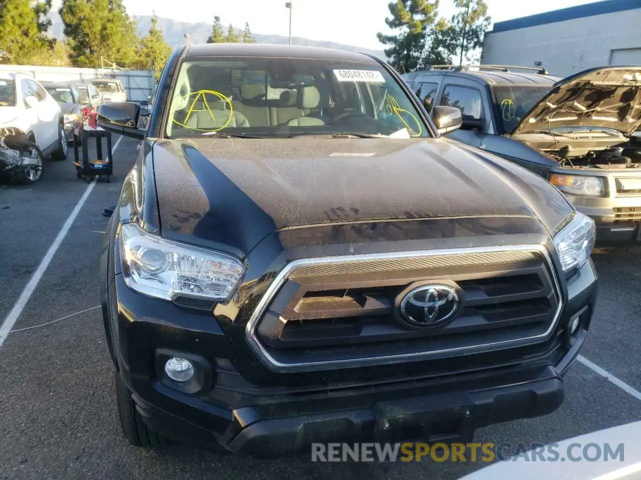 5 fotografías del automóvil dañado 3TMAZ5CN8NM190729 TOYOTA TACOMA 2022