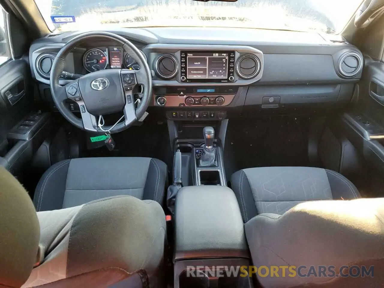 8 fotografías del automóvil dañado 3TMAZ5CN9NM166245 TOYOTA TACOMA 2022
