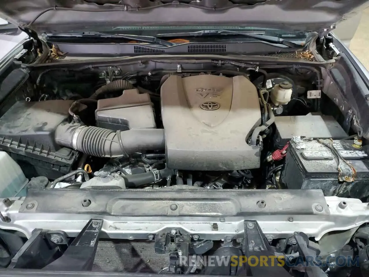 11 fotografías del automóvil dañado 3TMAZ5CN9NM172224 TOYOTA TACOMA 2022
