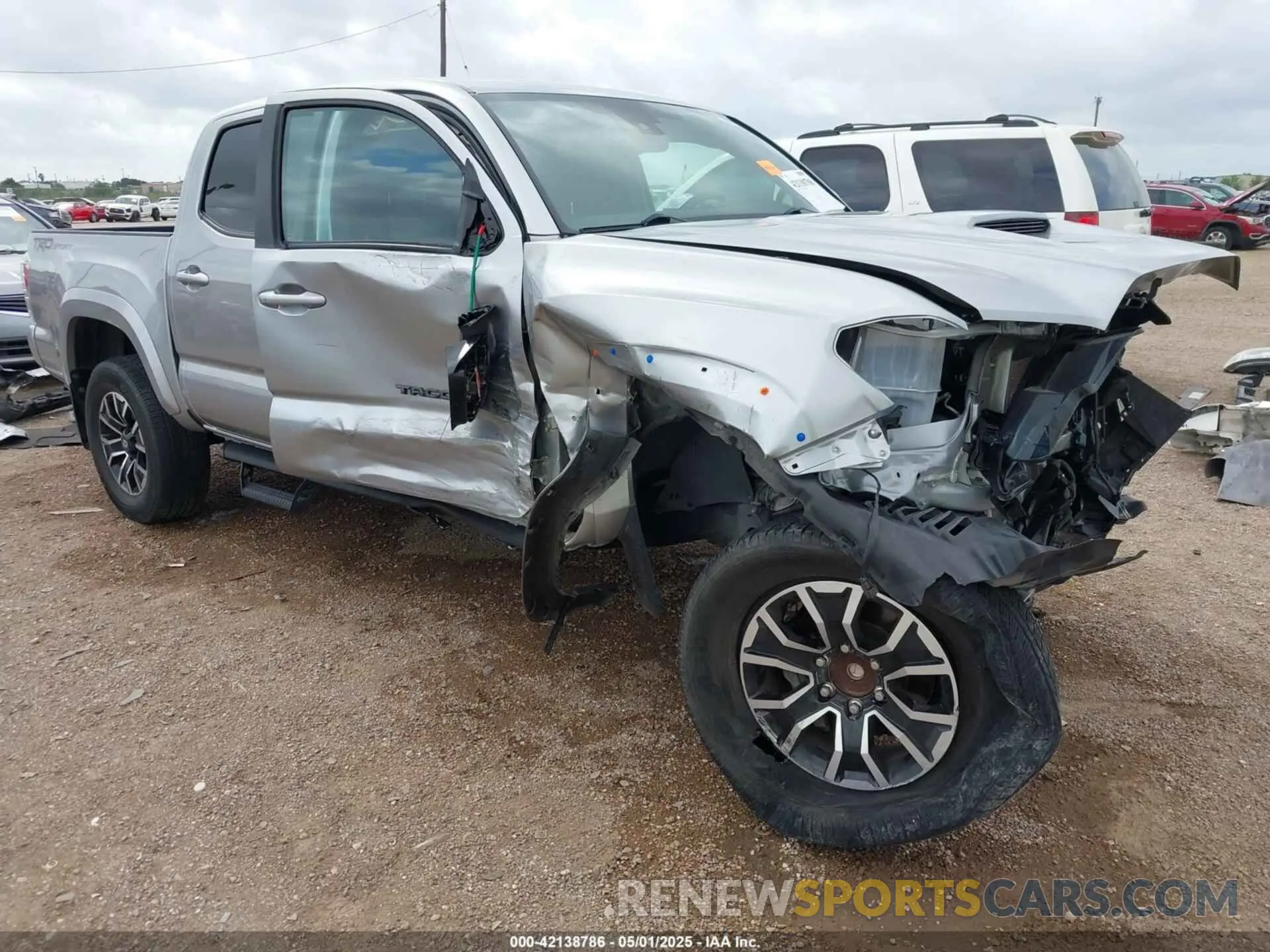 18 fotografías del automóvil dañado 3TMAZ5CN9NM175995 TOYOTA TACOMA 2022