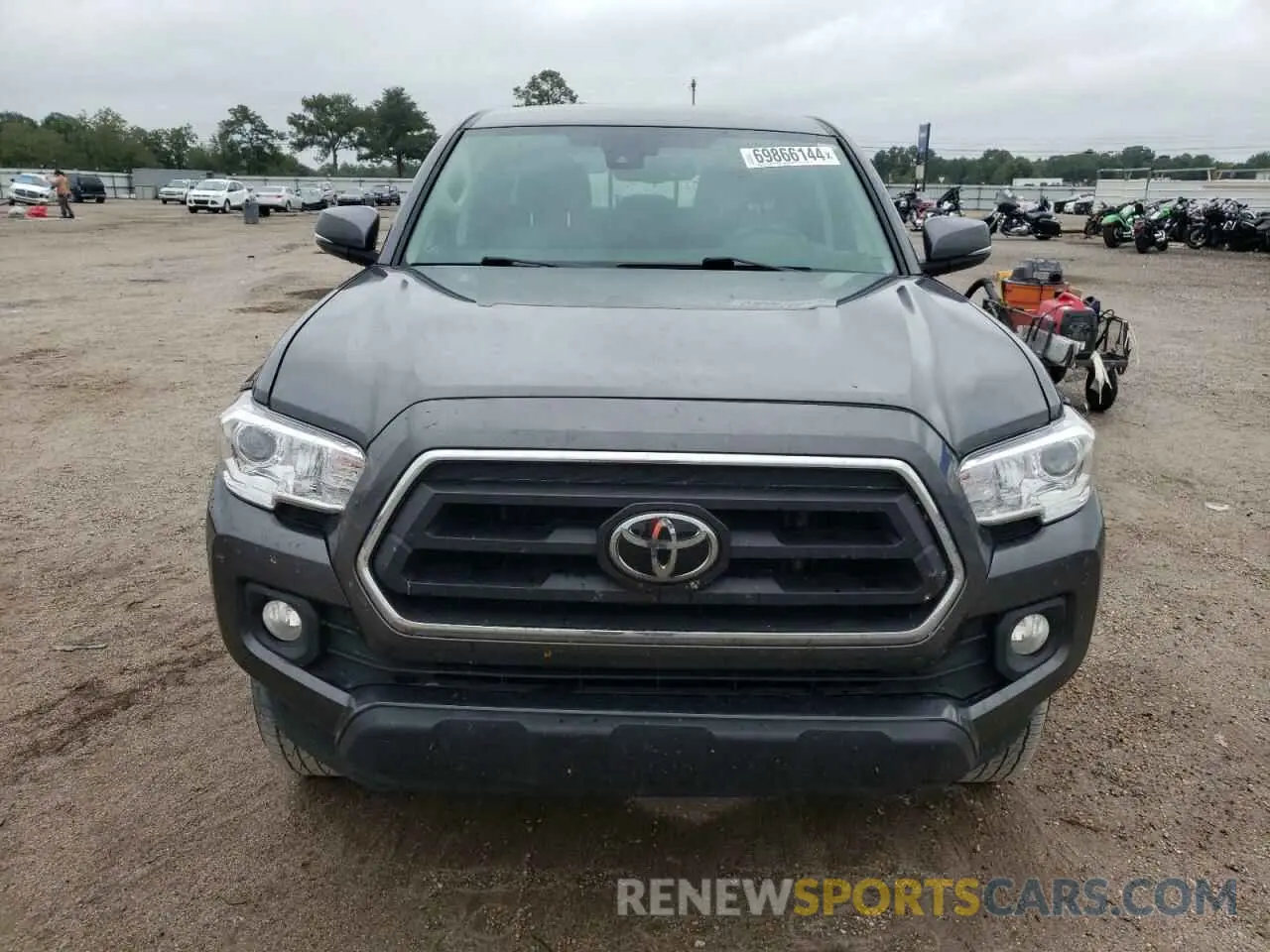5 fotografías del automóvil dañado 3TMAZ5CN9NM180310 TOYOTA TACOMA 2022