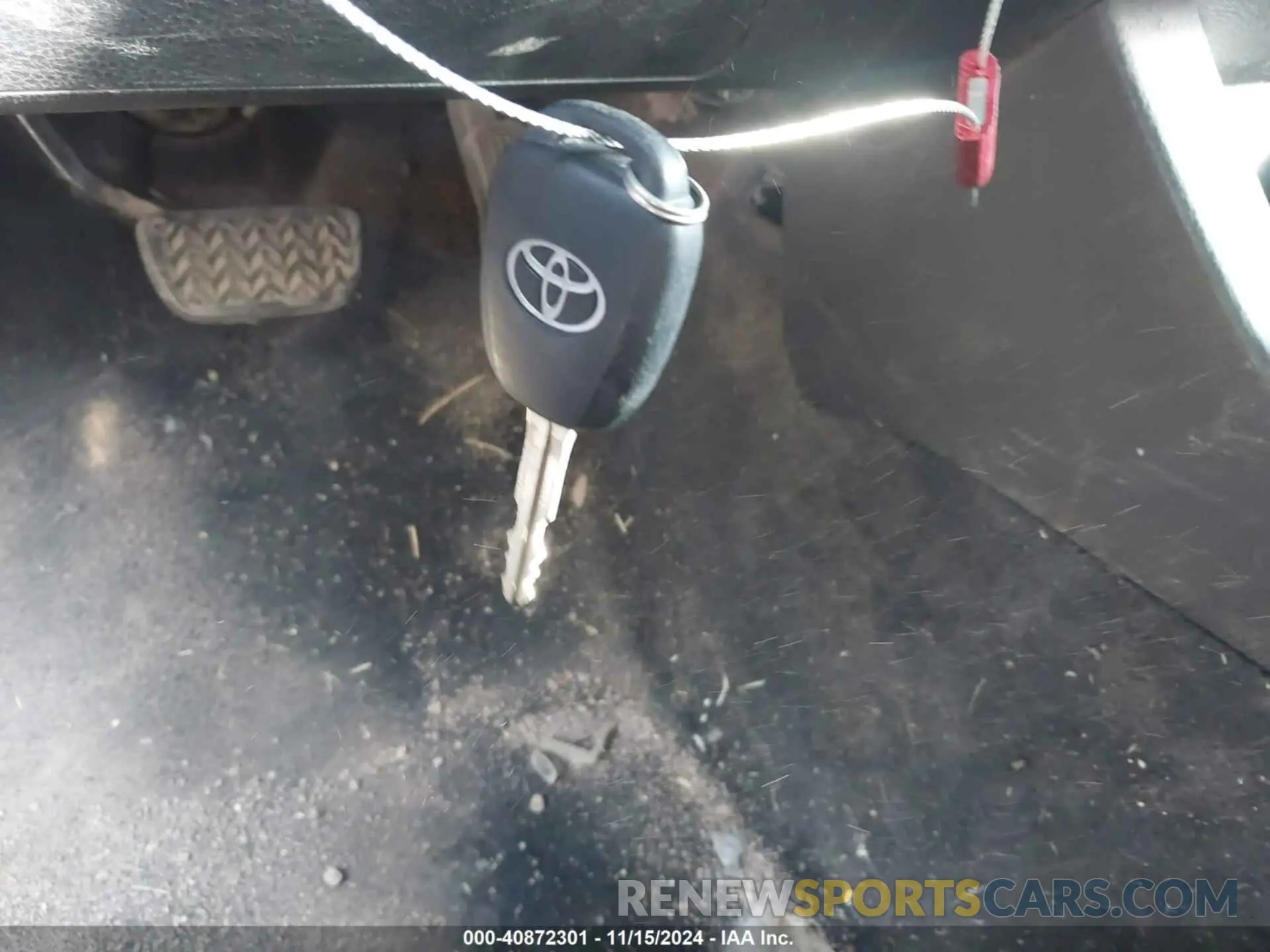 11 fotografías del automóvil dañado 3TMAZ5CNXNM168344 TOYOTA TACOMA 2022