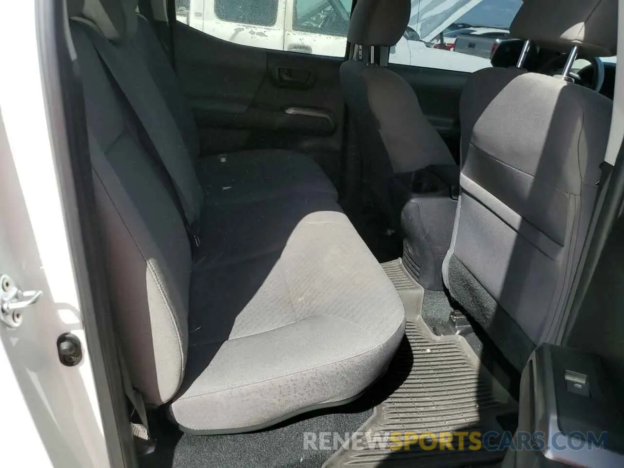 10 fotografías del automóvil dañado 3TMAZ5CNXNM189467 TOYOTA TACOMA 2022