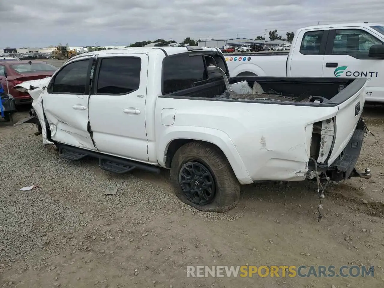 2 fotografías del automóvil dañado 3TMAZ5CNXNM192174 TOYOTA TACOMA 2022