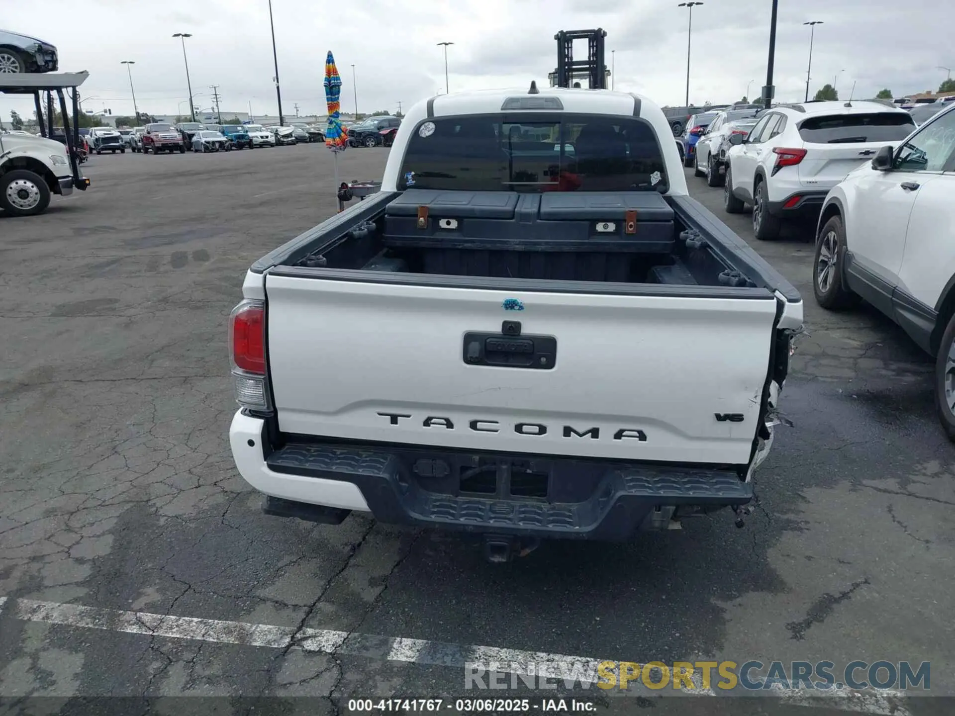 17 fotografías del automóvil dañado 3TMBZ5DN1NM034485 TOYOTA TACOMA 2022