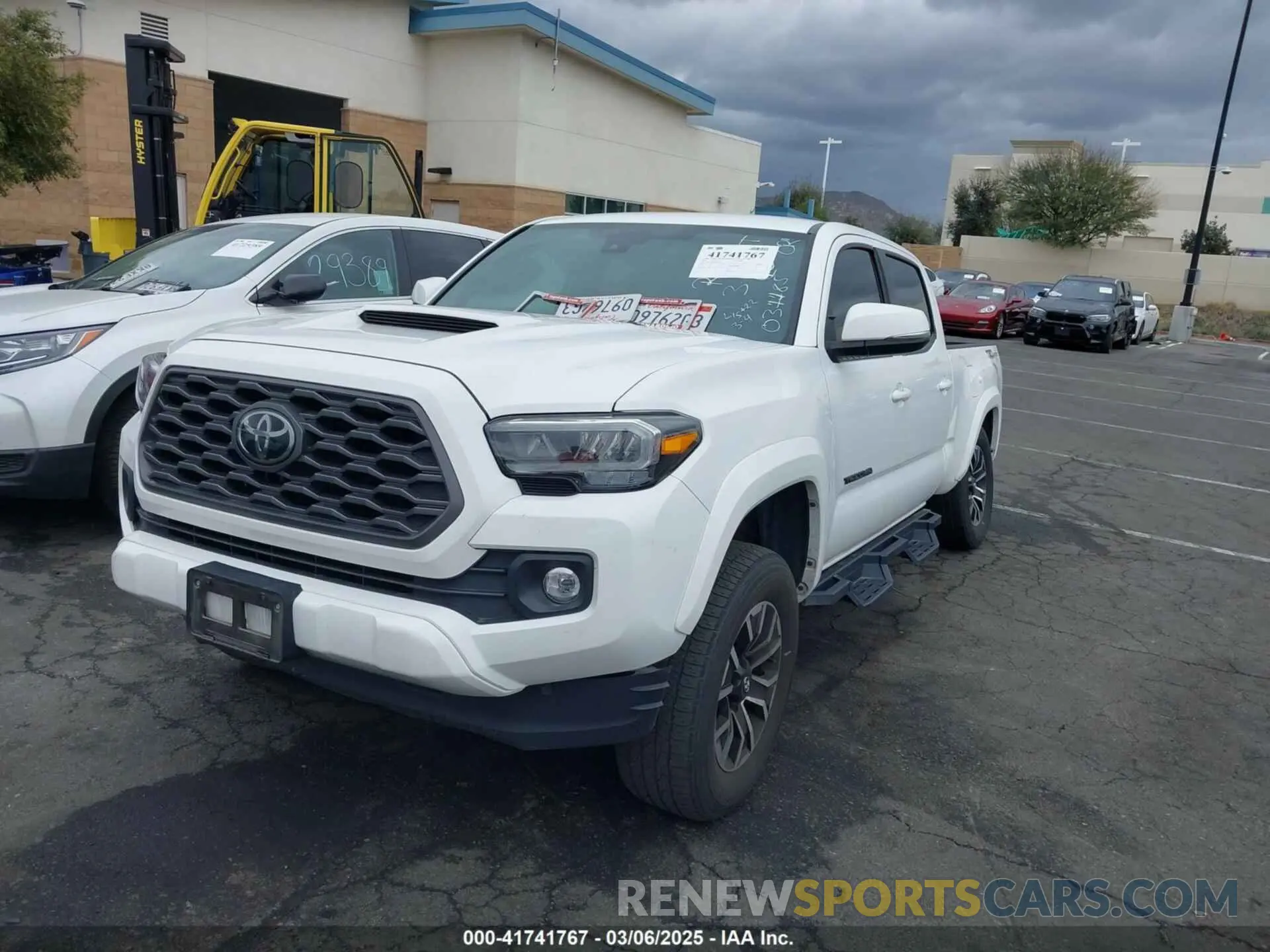 2 fotografías del automóvil dañado 3TMBZ5DN1NM034485 TOYOTA TACOMA 2022