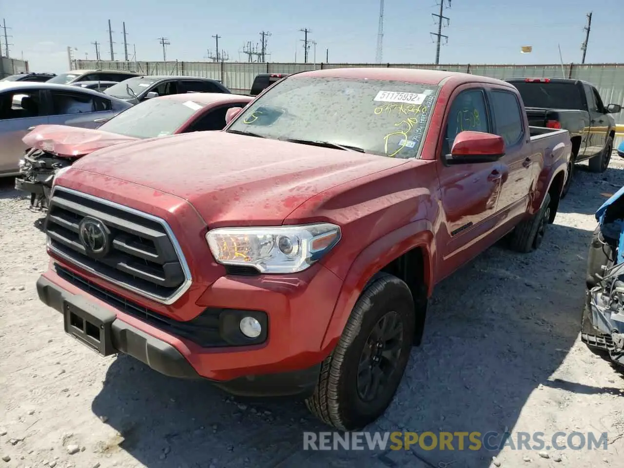2 fotografías del automóvil dañado 3TMBZ5DN2NM033636 TOYOTA TACOMA 2022