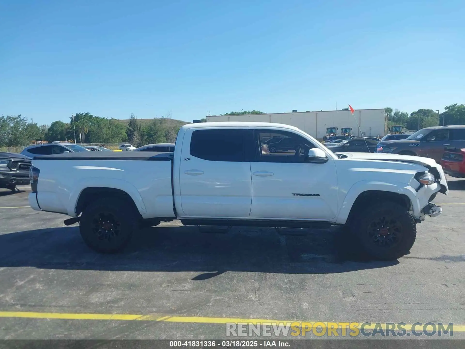 13 fotografías del automóvil dañado 3TMBZ5DN6NM037317 TOYOTA TACOMA 2022