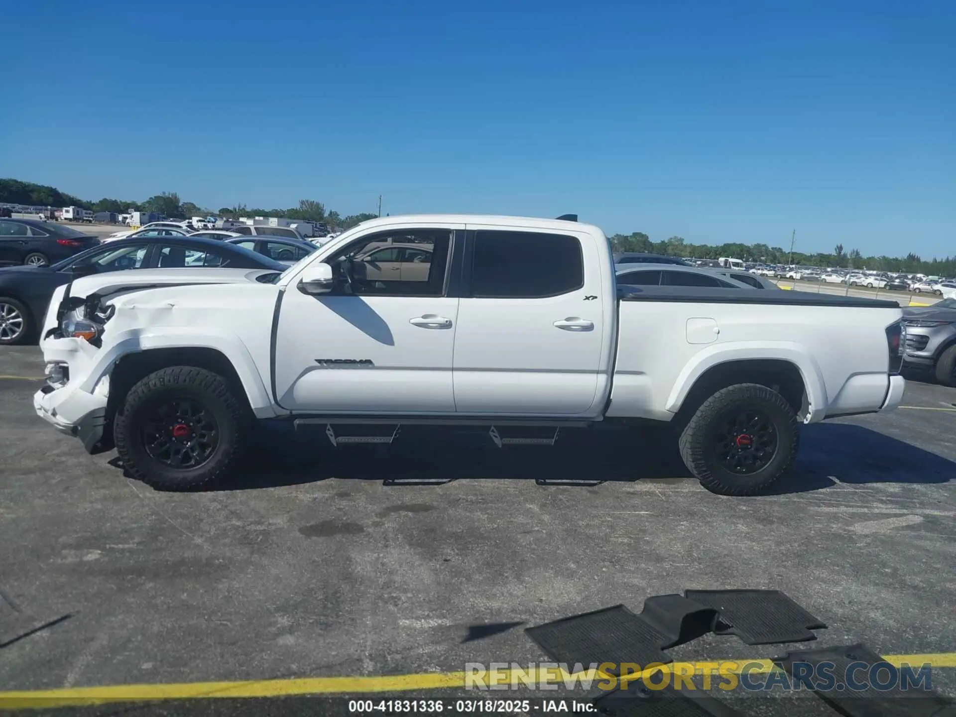 14 fotografías del automóvil dañado 3TMBZ5DN6NM037317 TOYOTA TACOMA 2022