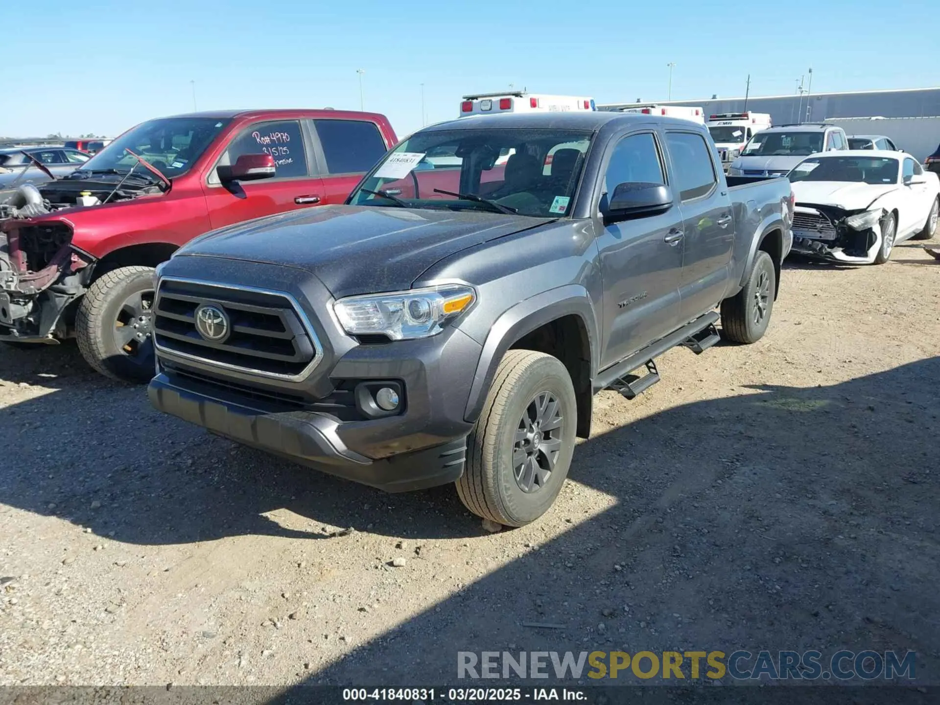 2 fotografías del automóvil dañado 3TMBZ5DN9NM036954 TOYOTA TACOMA 2022