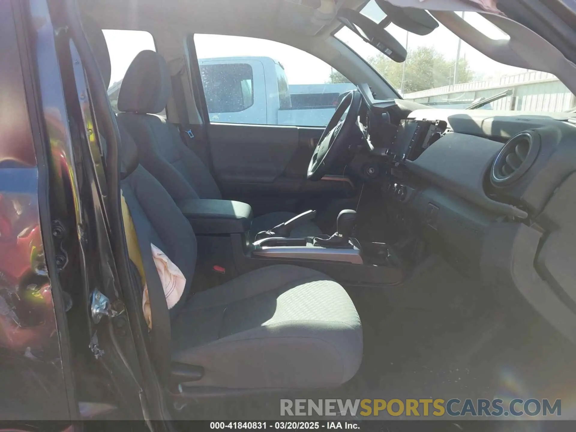 5 fotografías del automóvil dañado 3TMBZ5DN9NM036954 TOYOTA TACOMA 2022