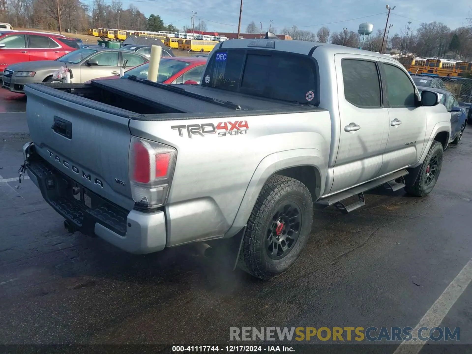 4 fotografías del automóvil dañado 3TMCZ5AN0NM455865 TOYOTA TACOMA 2022