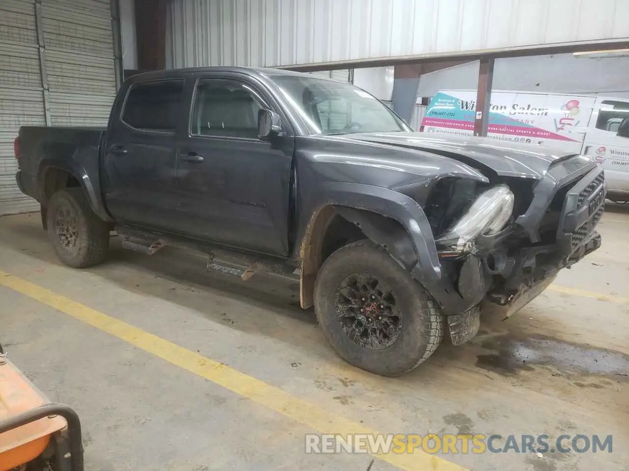 4 fotografías del automóvil dañado 3TMCZ5AN0NM456773 TOYOTA TACOMA 2022