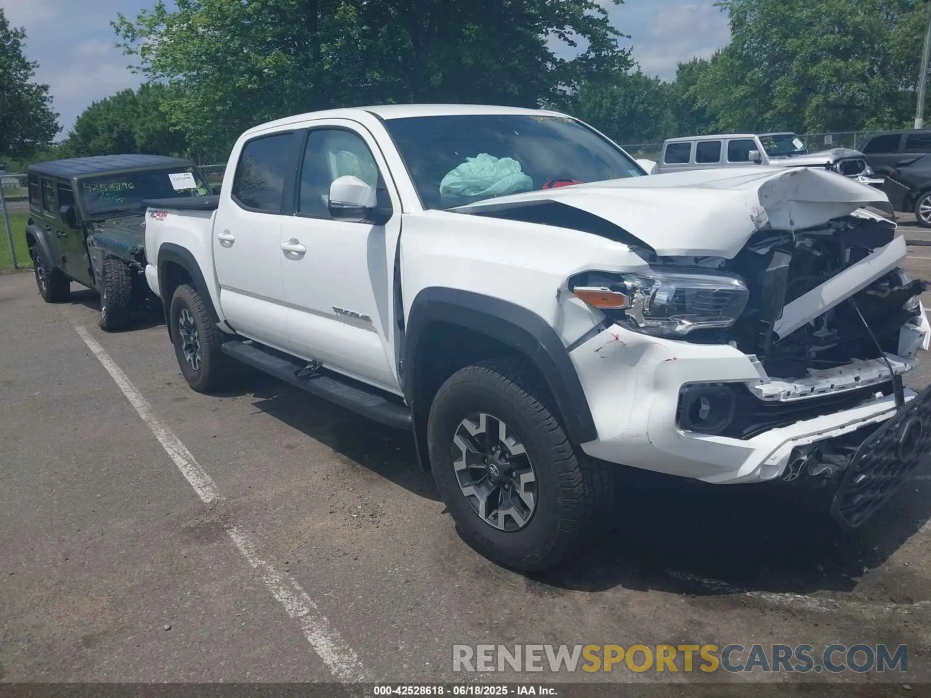 1 fotografías del automóvil dañado 3TMCZ5AN0NM490583 TOYOTA TACOMA 2022