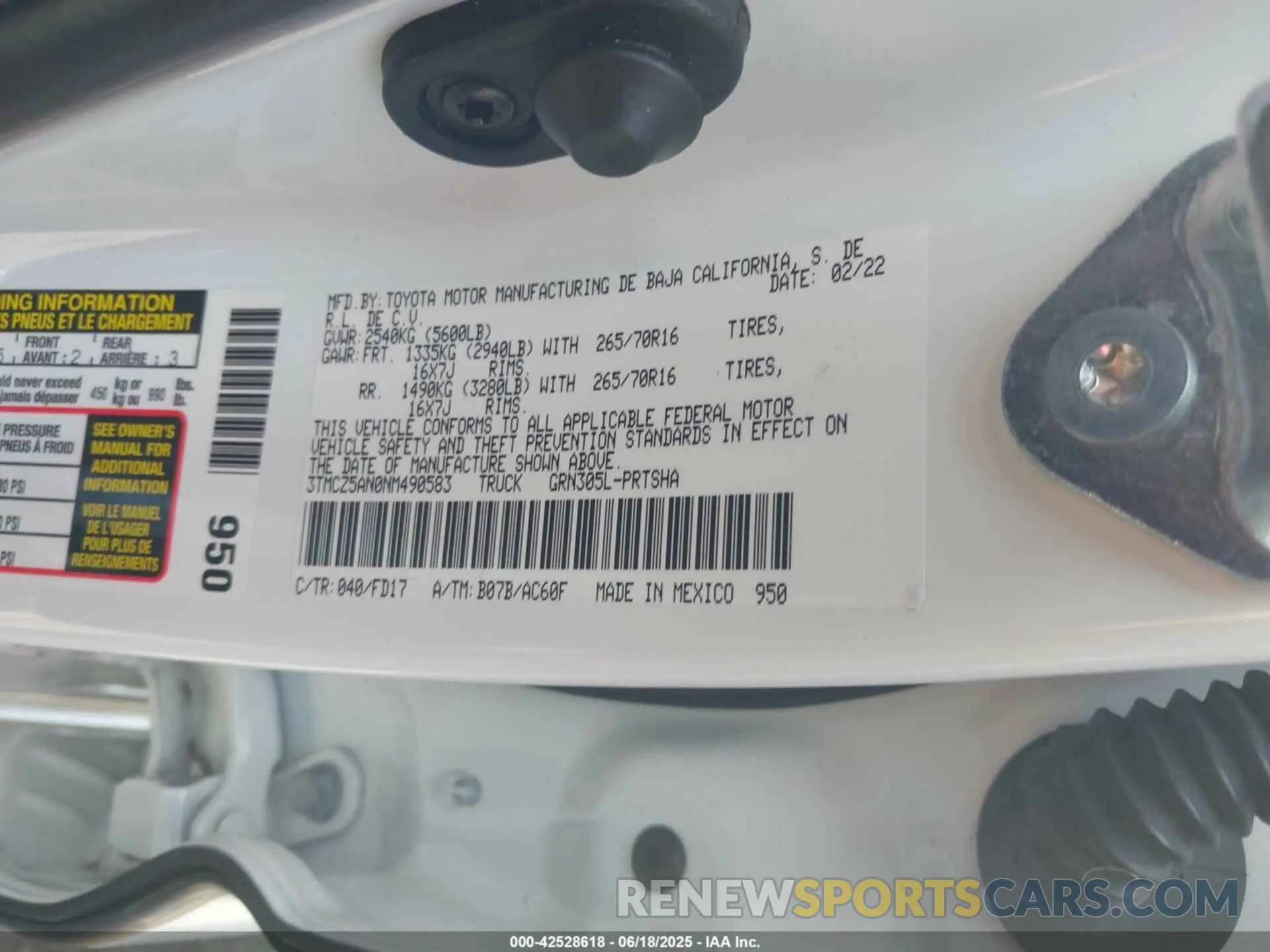 9 fotografías del automóvil dañado 3TMCZ5AN0NM490583 TOYOTA TACOMA 2022