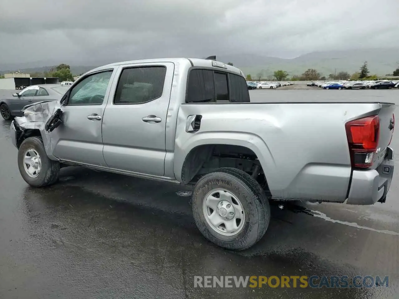 2 fotografías del automóvil dañado 3TMCZ5AN0NM516373 TOYOTA TACOMA 2022