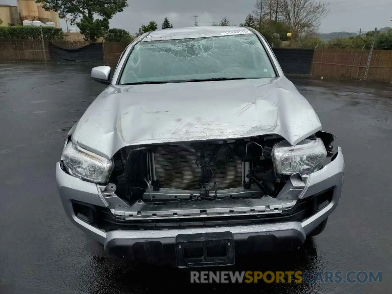 5 fotografías del automóvil dañado 3TMCZ5AN0NM516373 TOYOTA TACOMA 2022