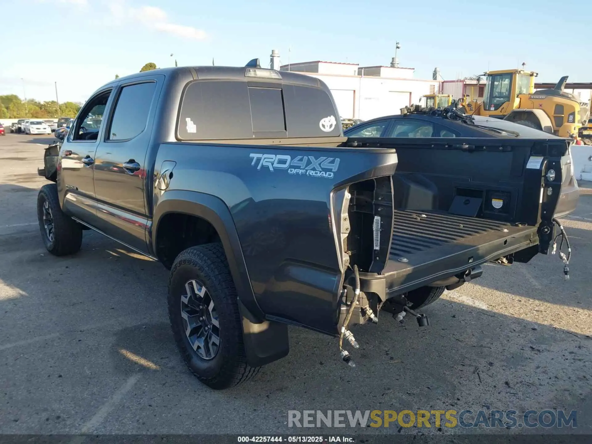 3 fotografías del automóvil dañado 3TMCZ5AN1NM531884 TOYOTA TACOMA 2022