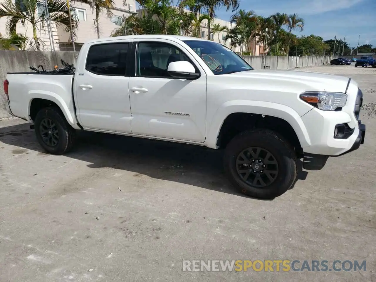 4 fotografías del automóvil dañado 3TMCZ5AN2NM454393 TOYOTA TACOMA 2022