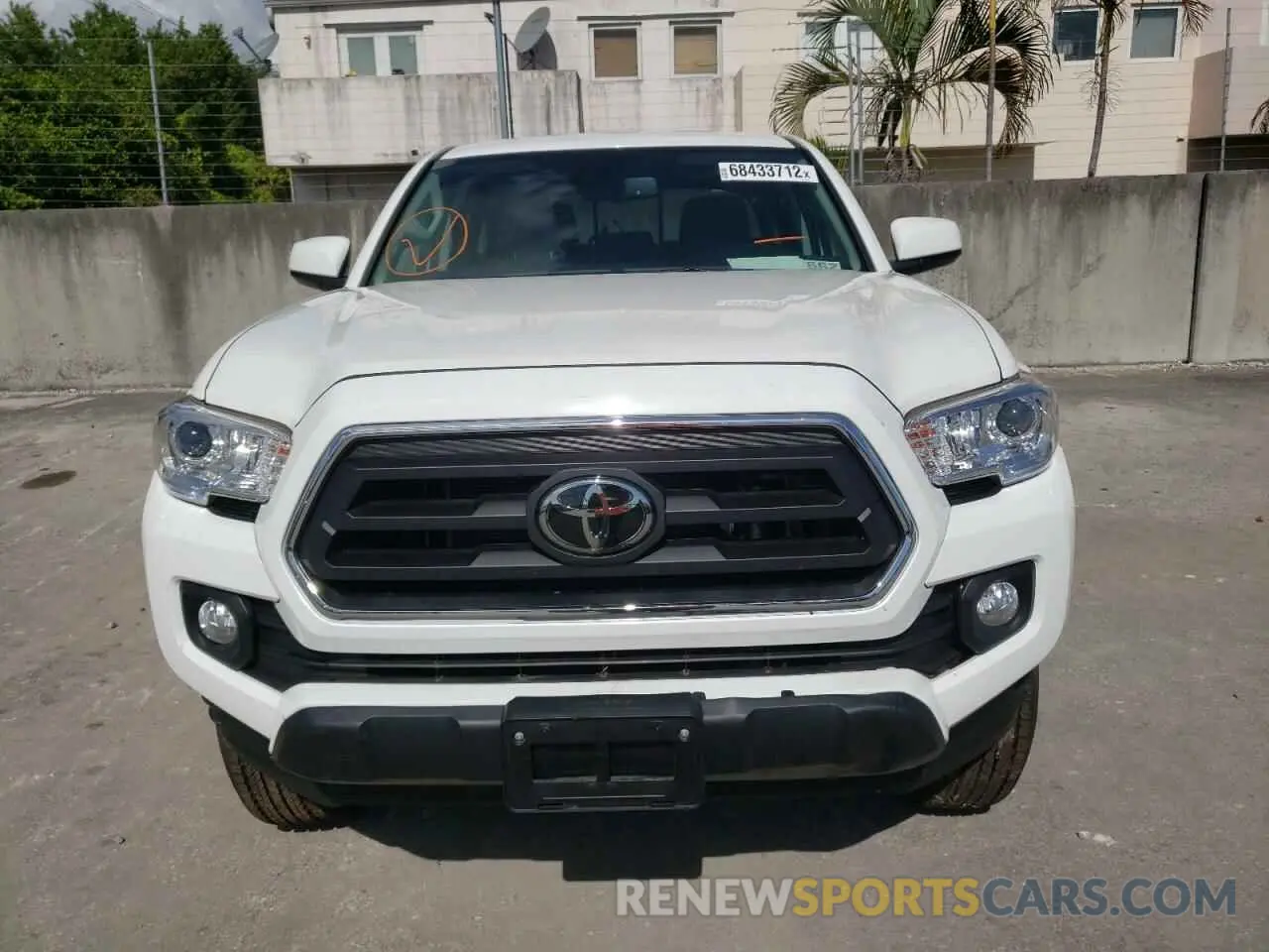 5 fotografías del automóvil dañado 3TMCZ5AN2NM454393 TOYOTA TACOMA 2022